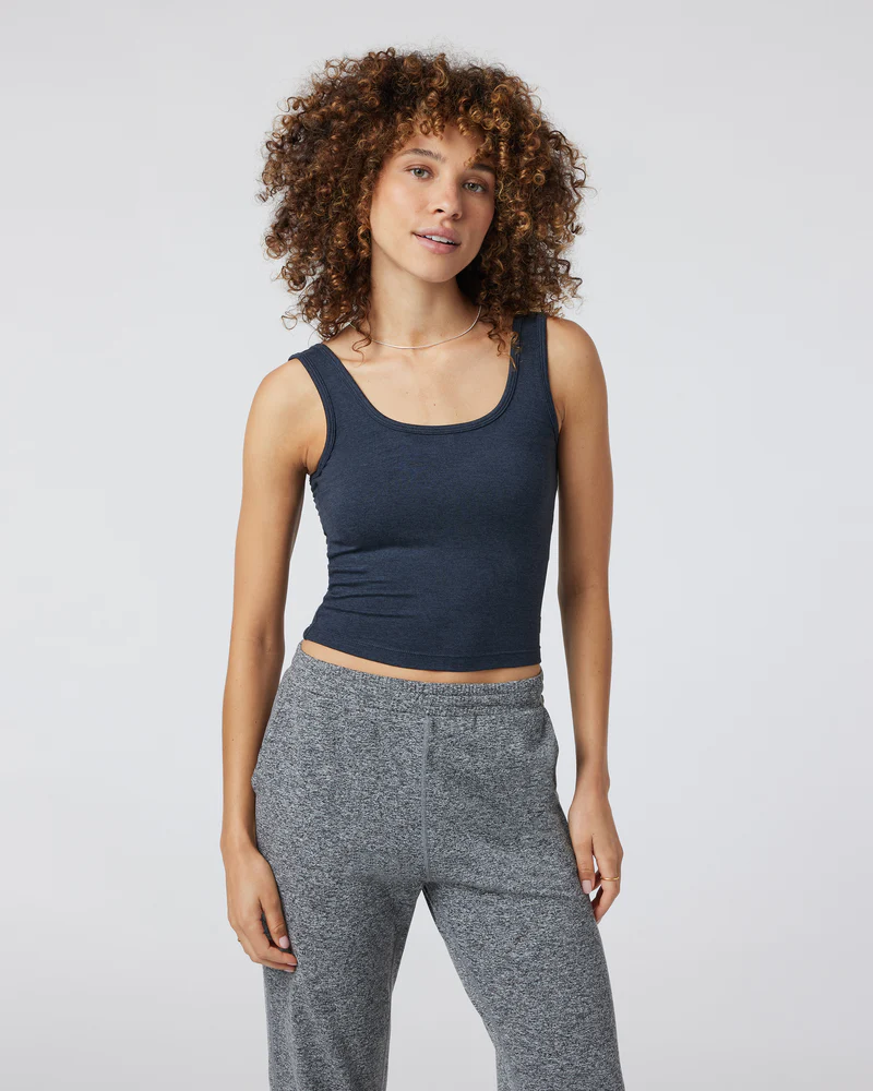 Vuori Halo Essential Tank