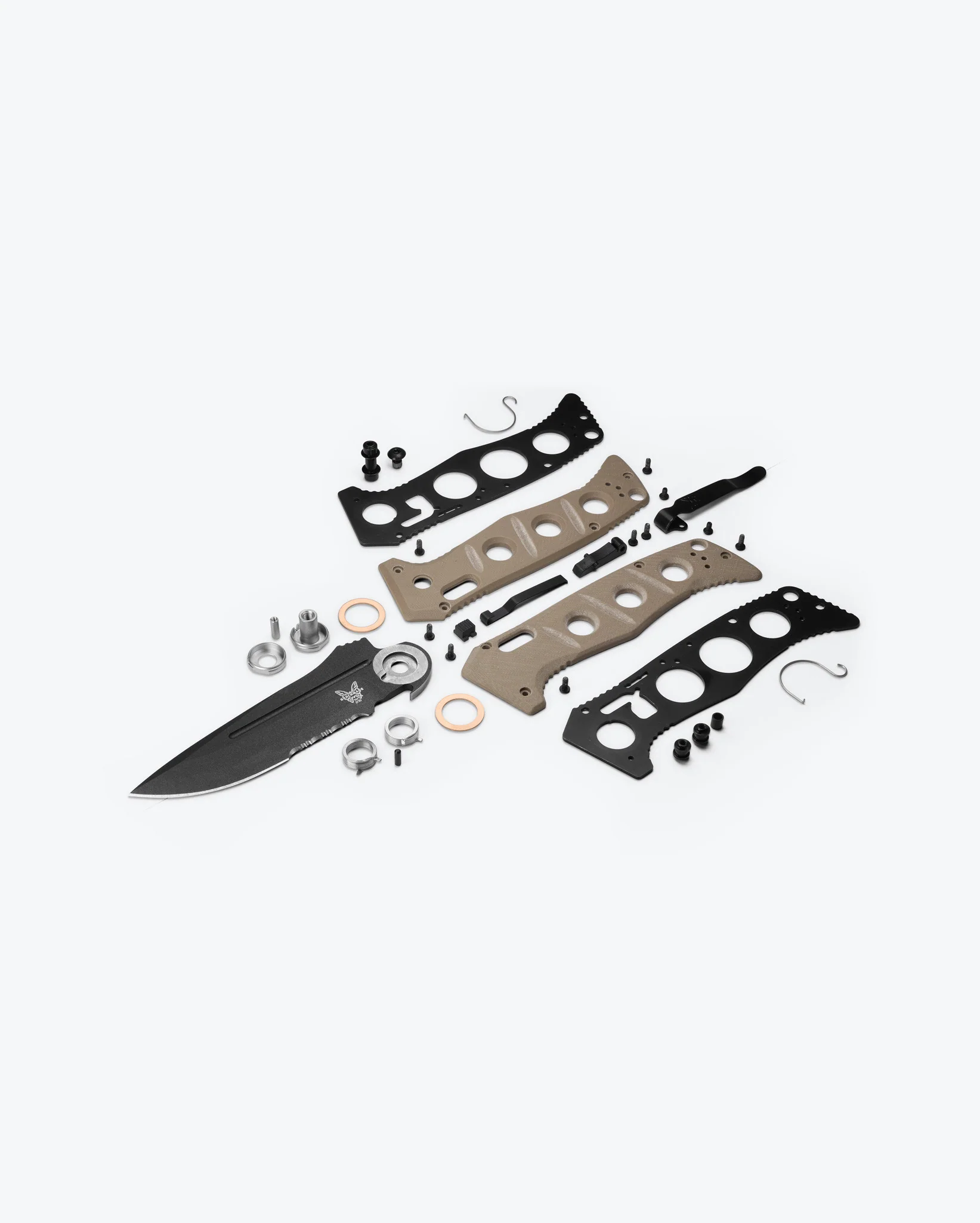Benchmade Auto Adamas® | Desert Tan G10 | Drop-point