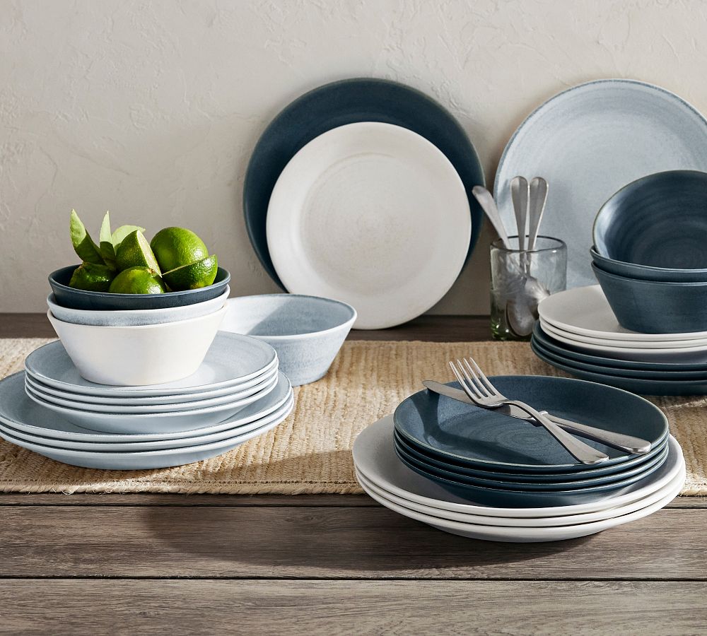 Pottery Barn Larkin Outdoor Melamine Dinner Plates
