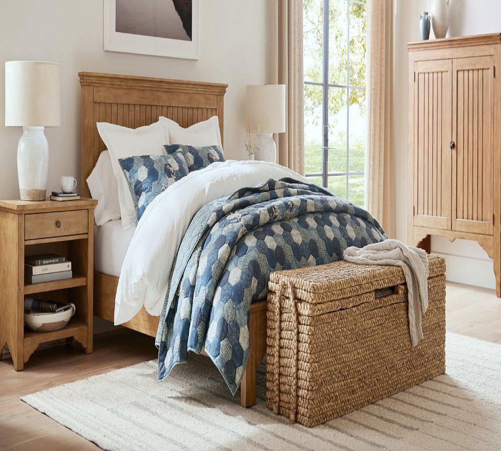 Pottery Barn Beachcomber Handwoven Trunk