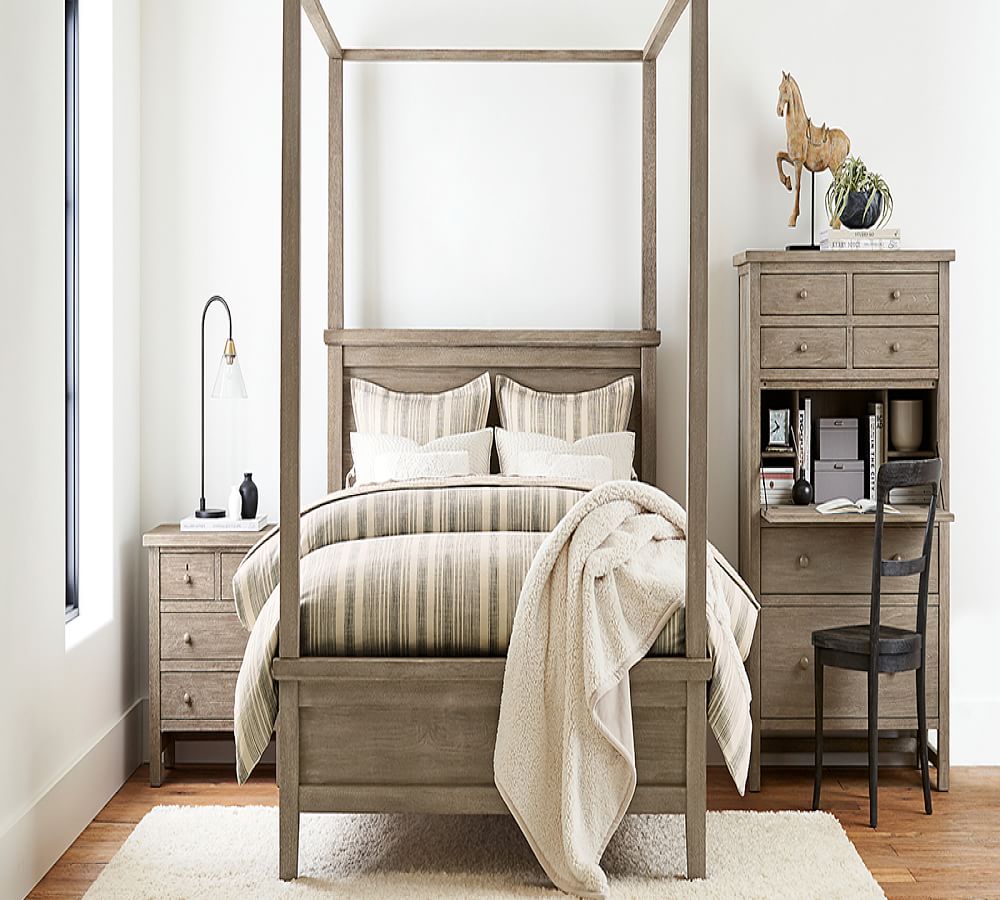 Pottery Barn Farmhouse 4-Drawer Nightstand (28.5")