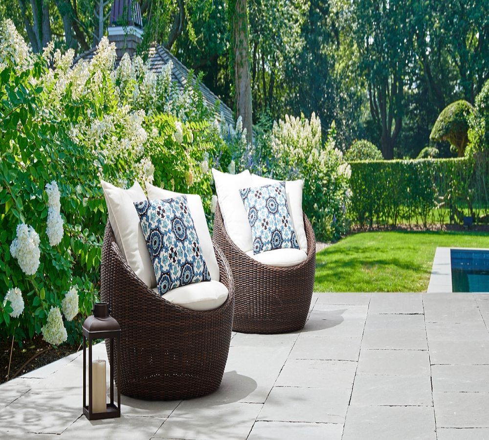 Pottery Barn Torrey Wicker Papasan Swivel Outdoor Lounge Chair