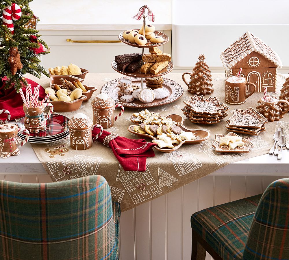 Pottery Barn Gingerbread House Stoneware Appetizer Plates - Set of 4