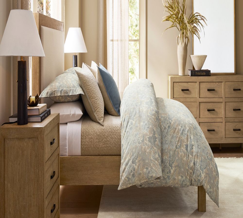 Pottery Barn Linwood 9-Drawer Dresser (64")