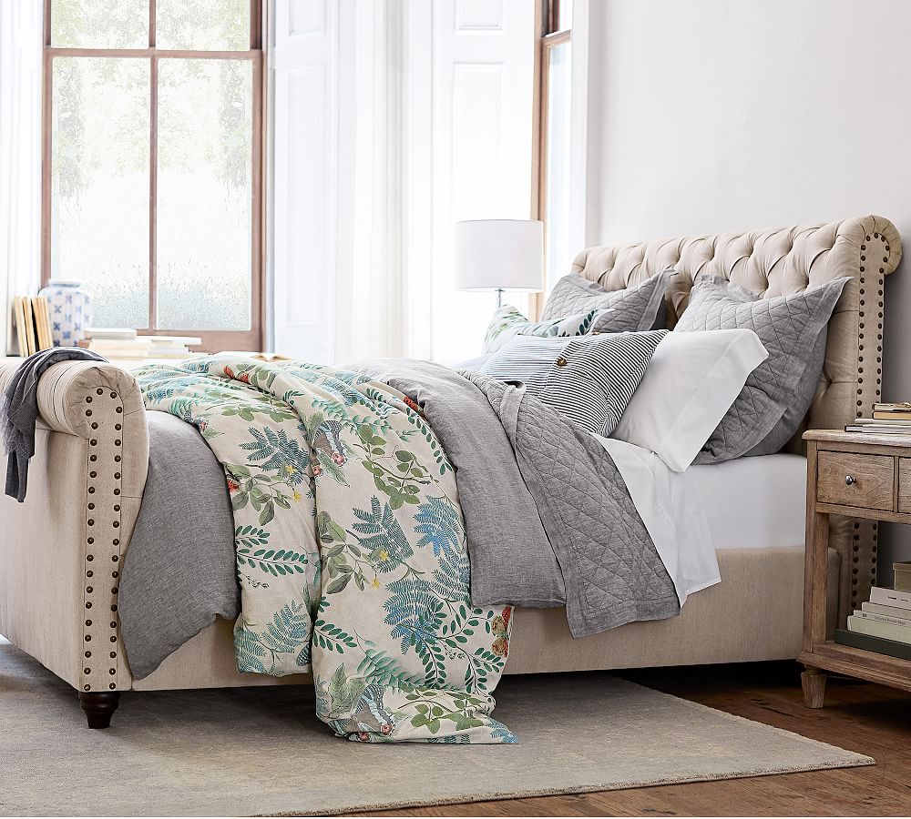 Pottery Barn Chesterfield Tufted Upholstered Bed with Footboard