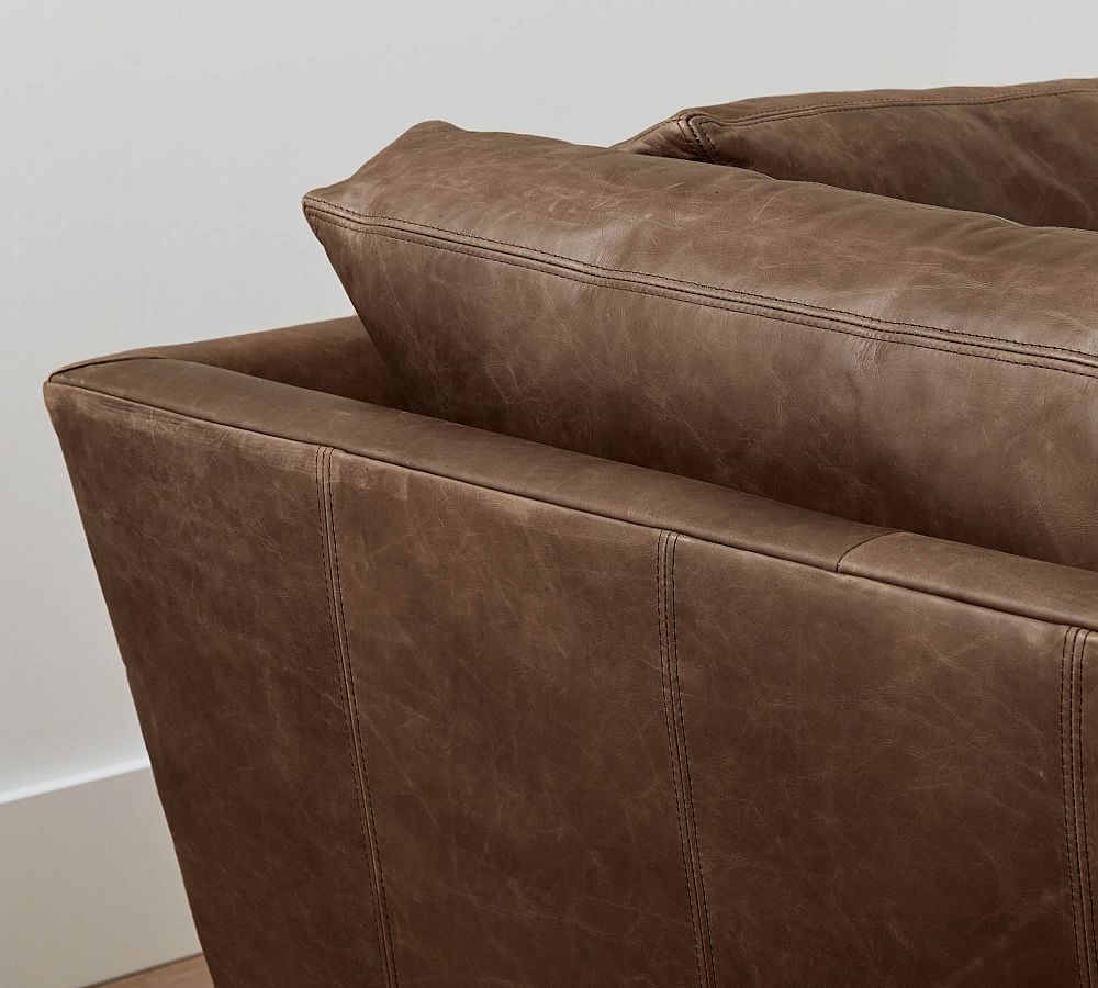 Pottery Barn Turner Square Arm Leather Return Bumper Sectional (106"&ndash;125")