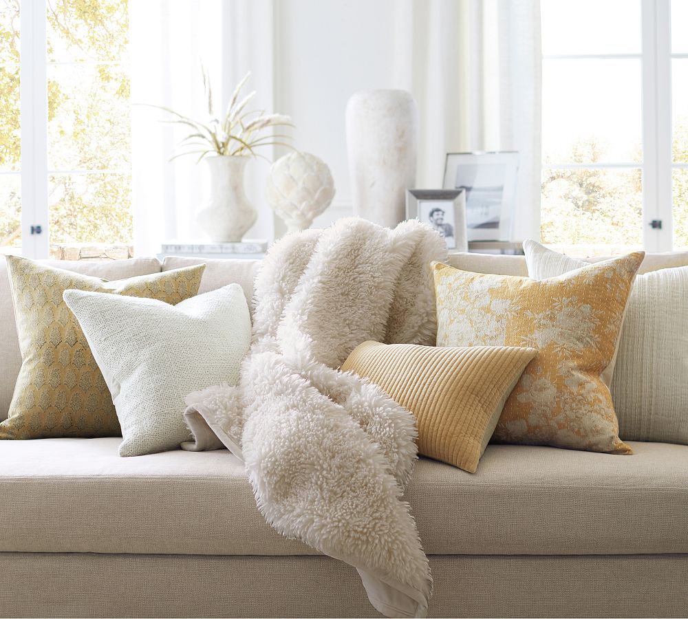 Pottery Barn Dream Faux Fur Throw Blanket
