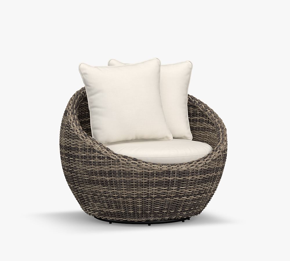 Pottery Barn Torrey Wicker Papasan Swivel Outdoor Lounge Chair