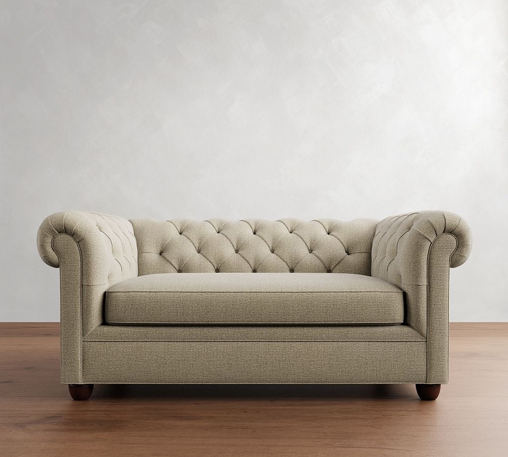 Pottery Barn Chesterfield Roll Arm Sofa (67"&ndash;98")