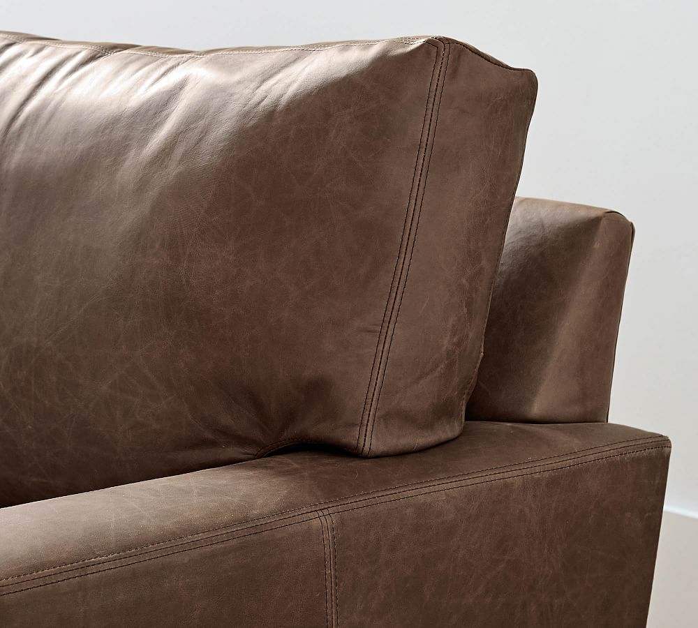 Pottery Barn Turner Square Arm Leather Return Bumper Sectional (106"&ndash;125")