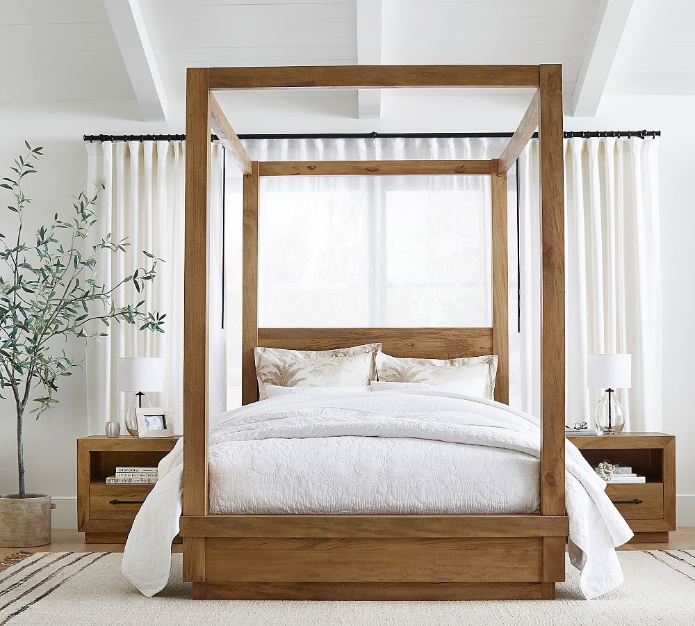 Pottery Barn Oakleigh Canopy Bed
