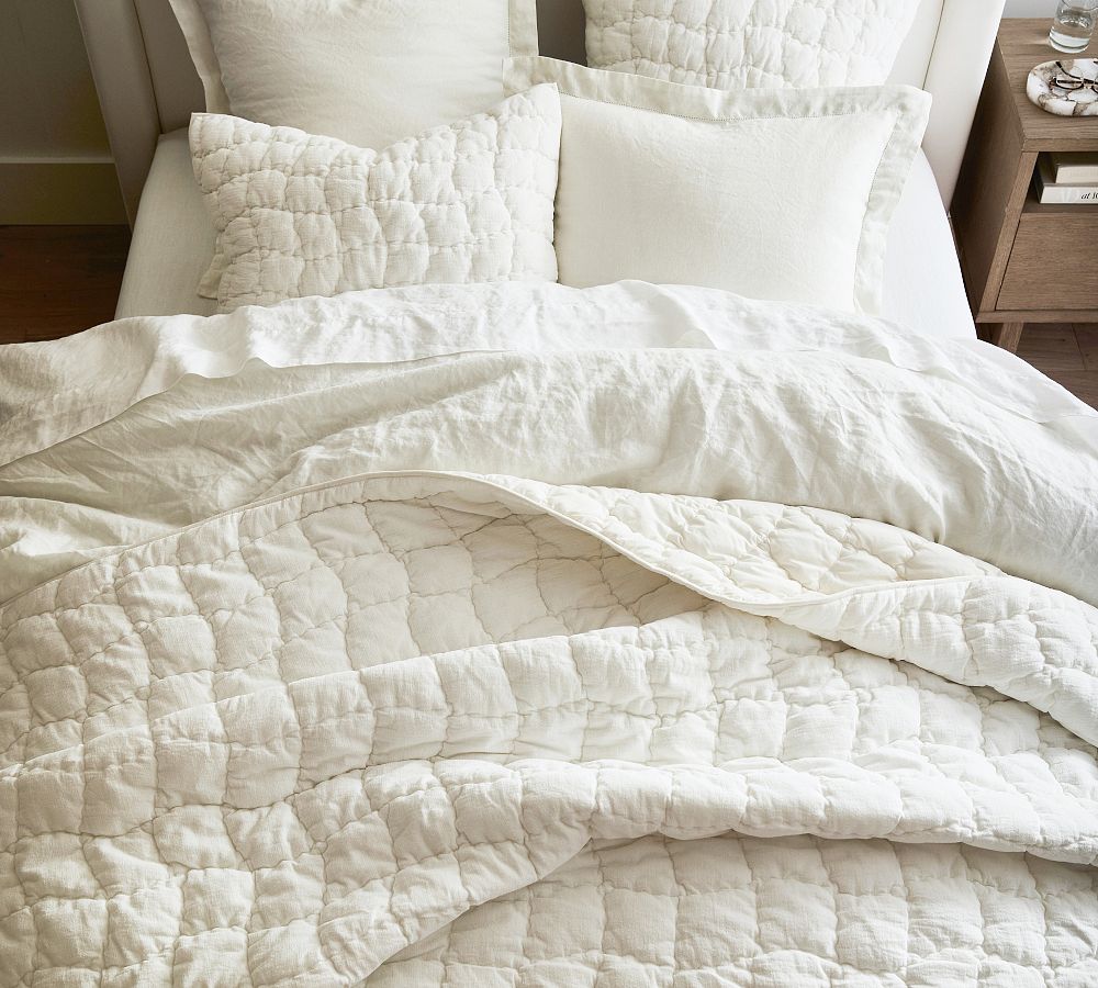 Pottery Barn Cozy Cloud Handcrafted Quilt