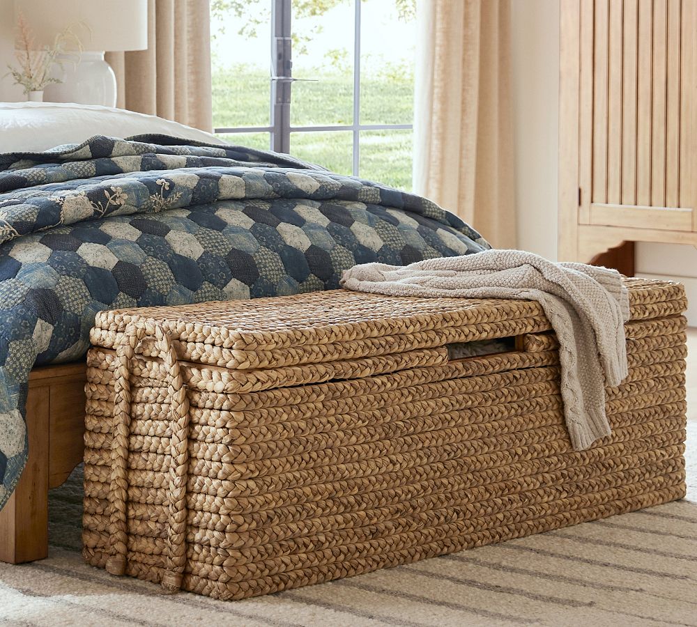 Pottery Barn Beachcomber Handwoven Trunk