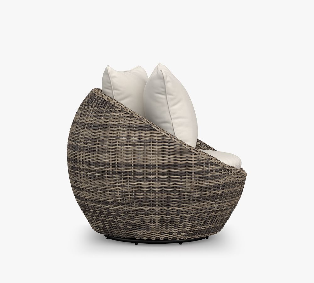 Pottery Barn Torrey Wicker Papasan Swivel Outdoor Lounge Chair