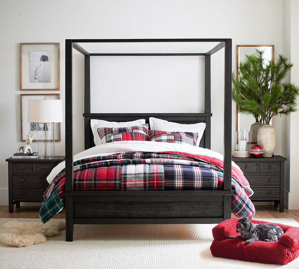Pottery Barn Farmhouse 4-Drawer Nightstand (28.5")