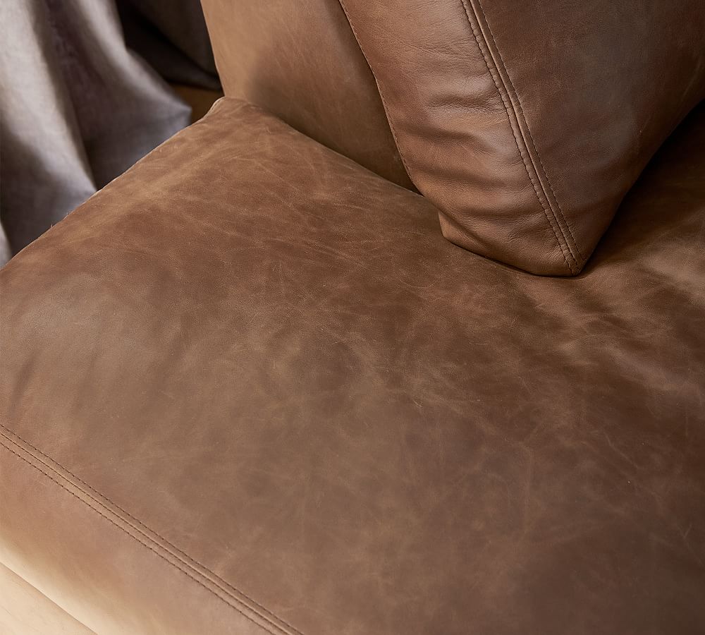 Pottery Barn Turner Square Arm Leather Return Bumper Sectional (106"&ndash;125")