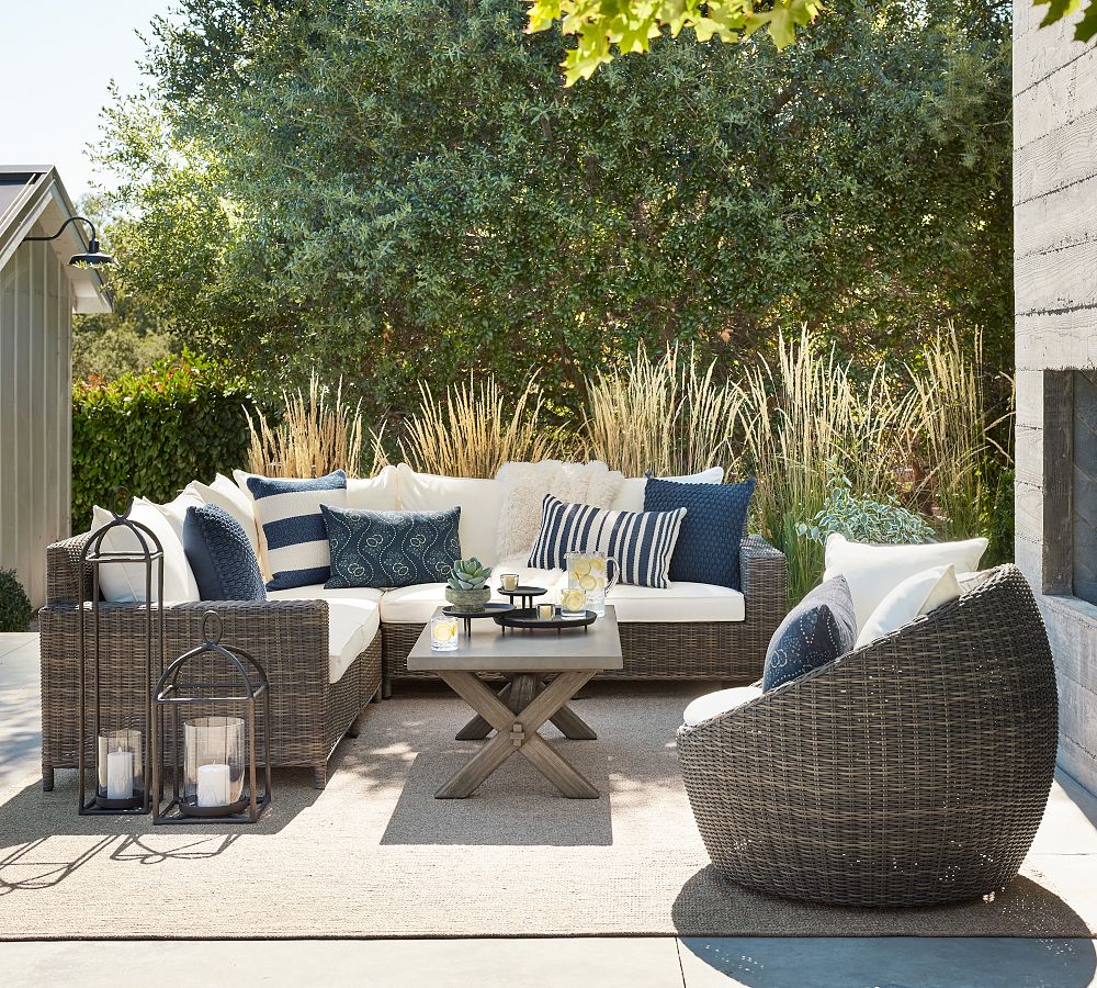 Pottery Barn Torrey Wicker Papasan Swivel Outdoor Lounge Chair