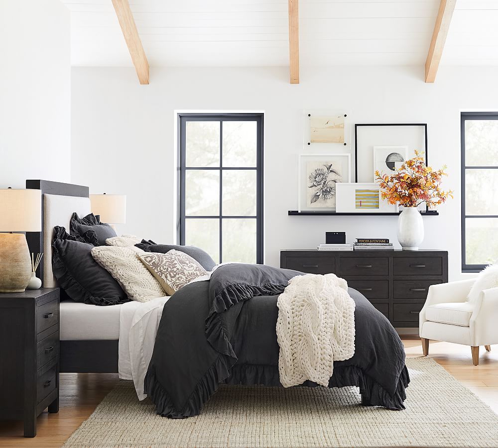 Pottery Barn Linwood 9-Drawer Dresser (64")