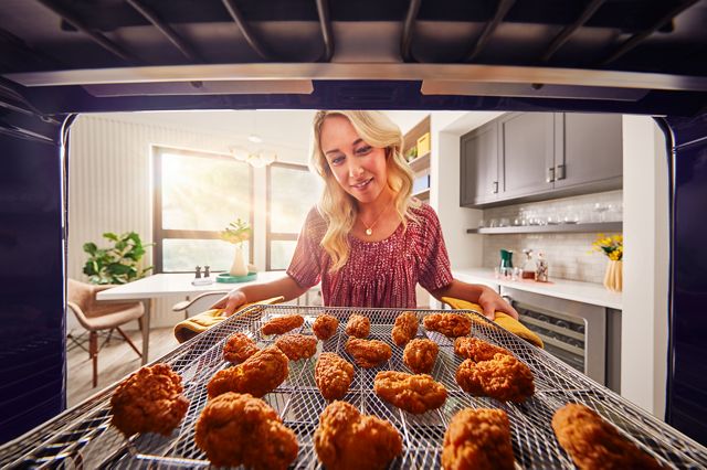 Kitchenaid KitchenAid® 27" Double Wall Ovens with Air Fry Mode