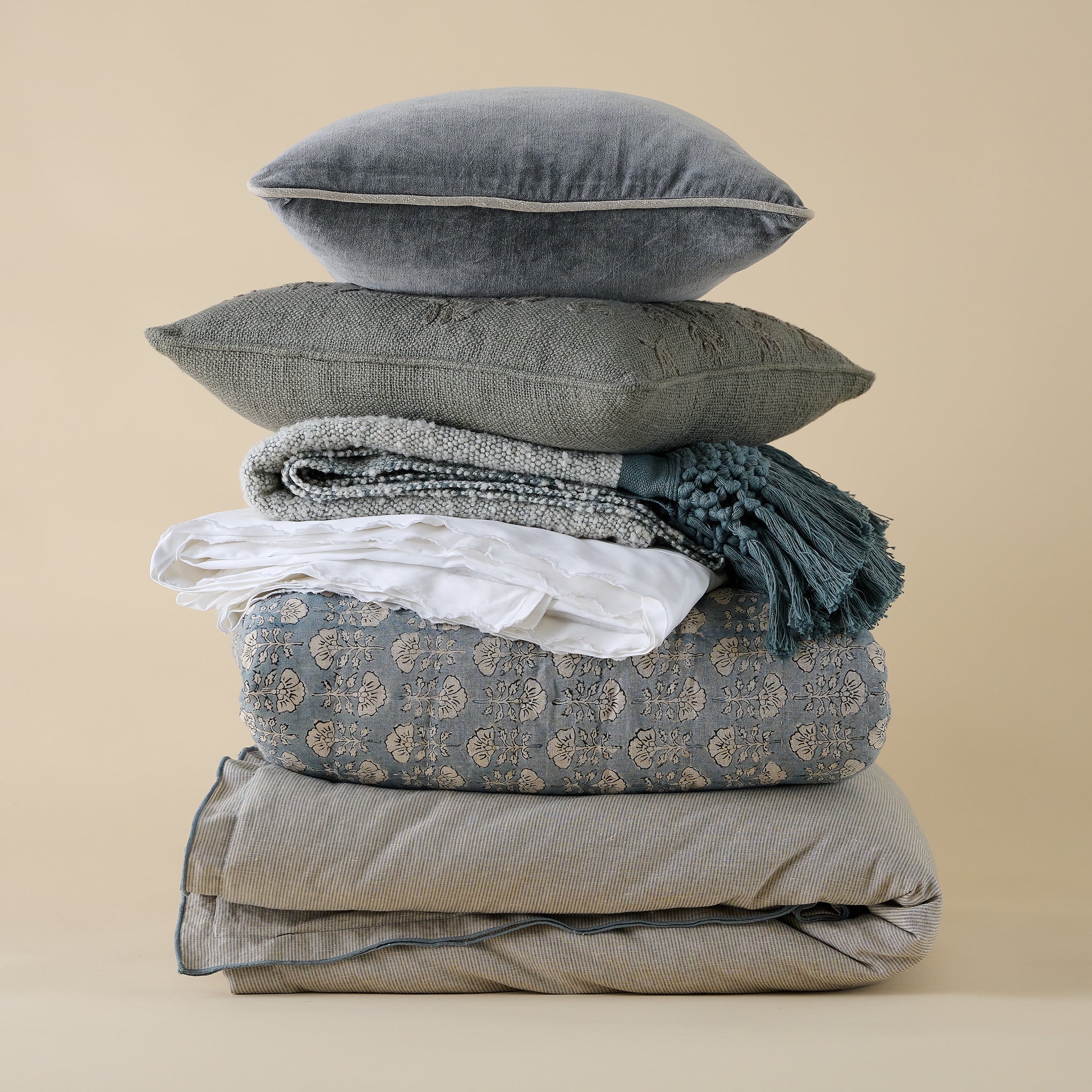 Magnolia Tulip Textured Pillow