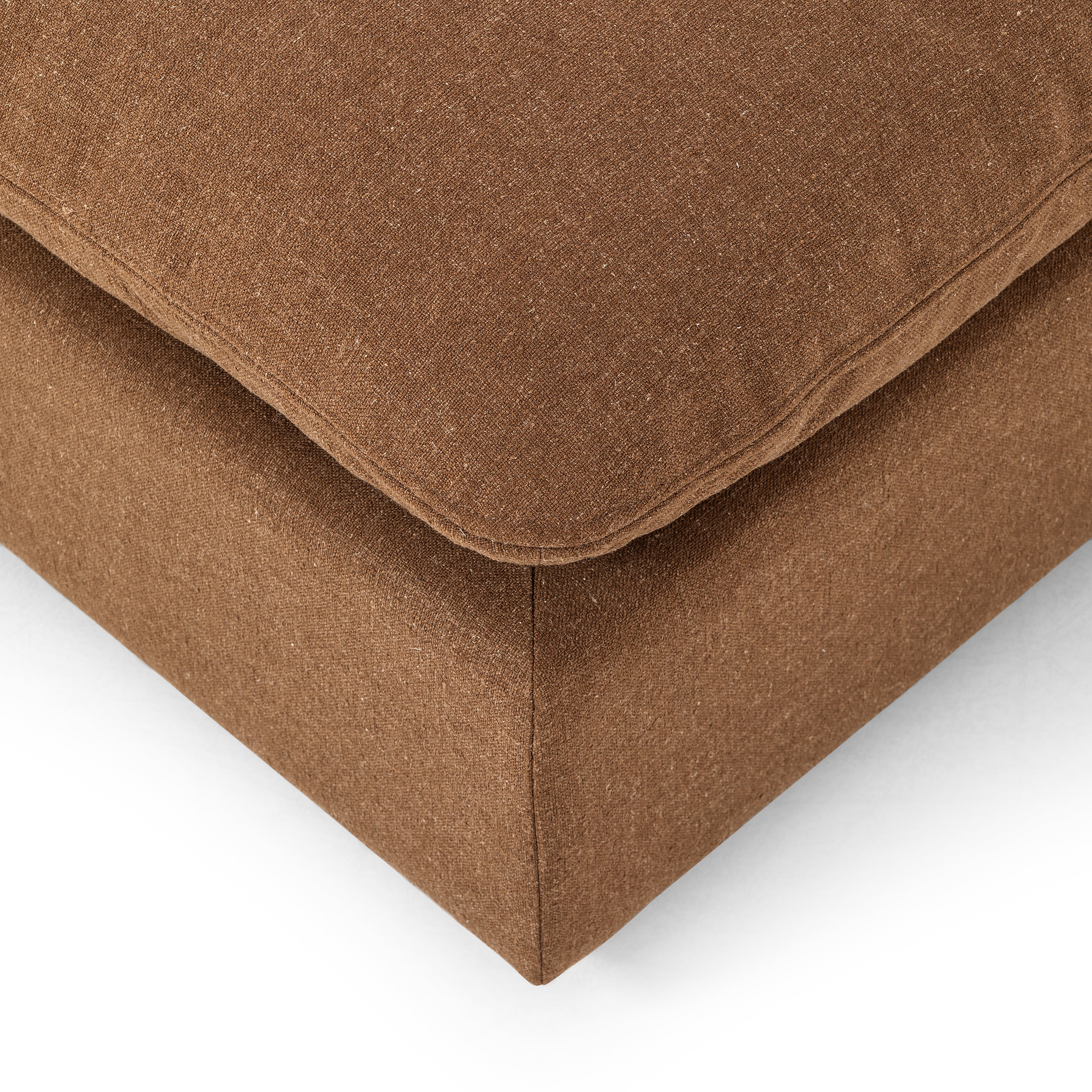 Magnolia Laura Ottoman