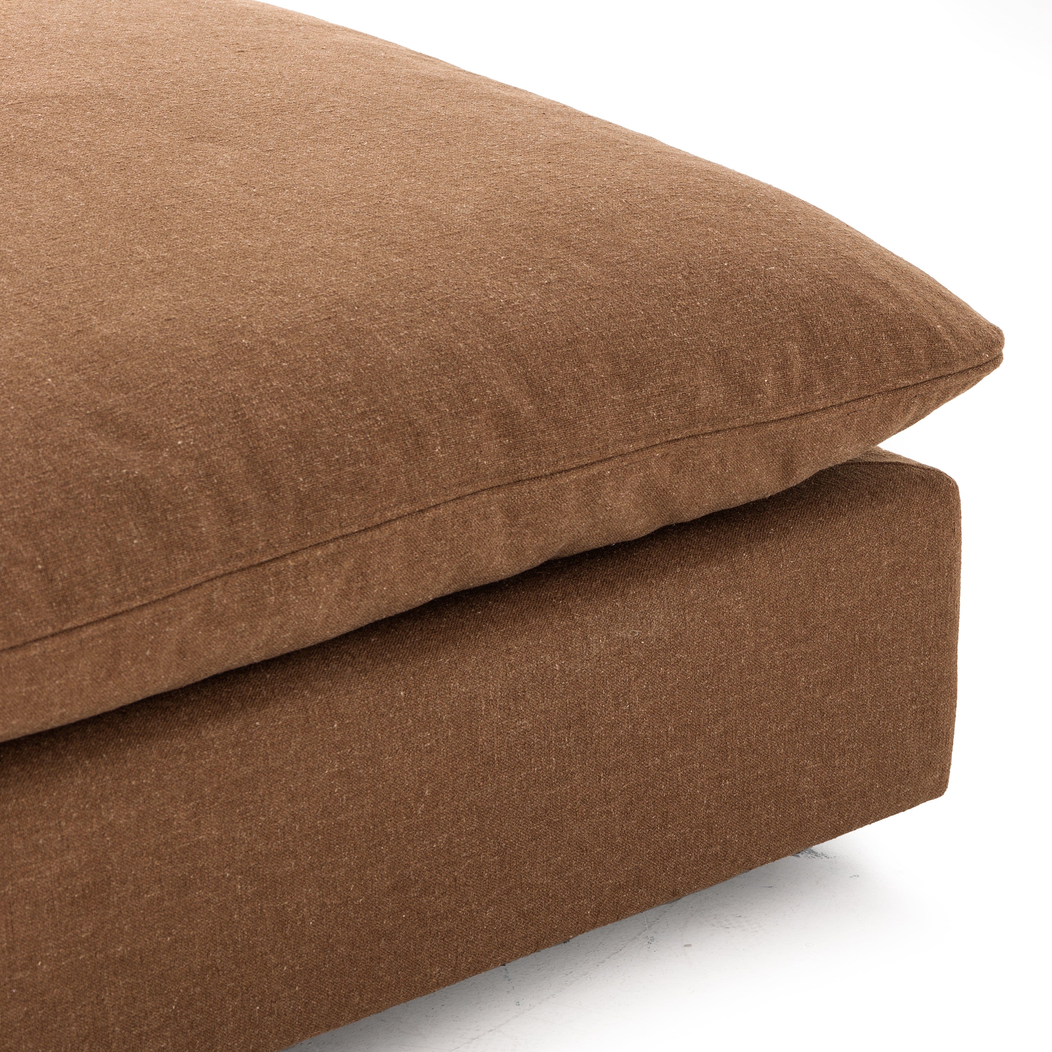 Magnolia Laura Ottoman