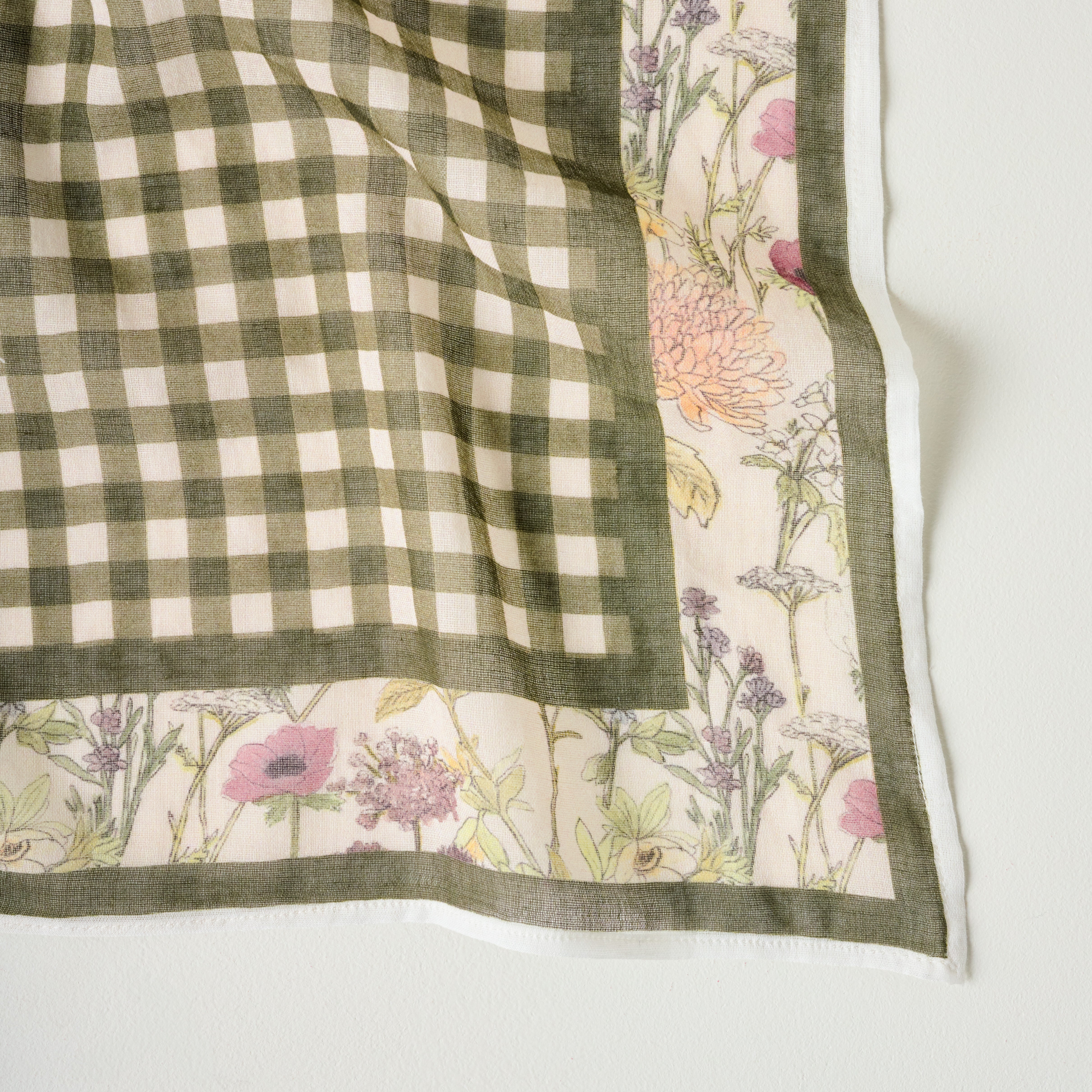 Magnolia Magnolia Garden Gingham Bandana
