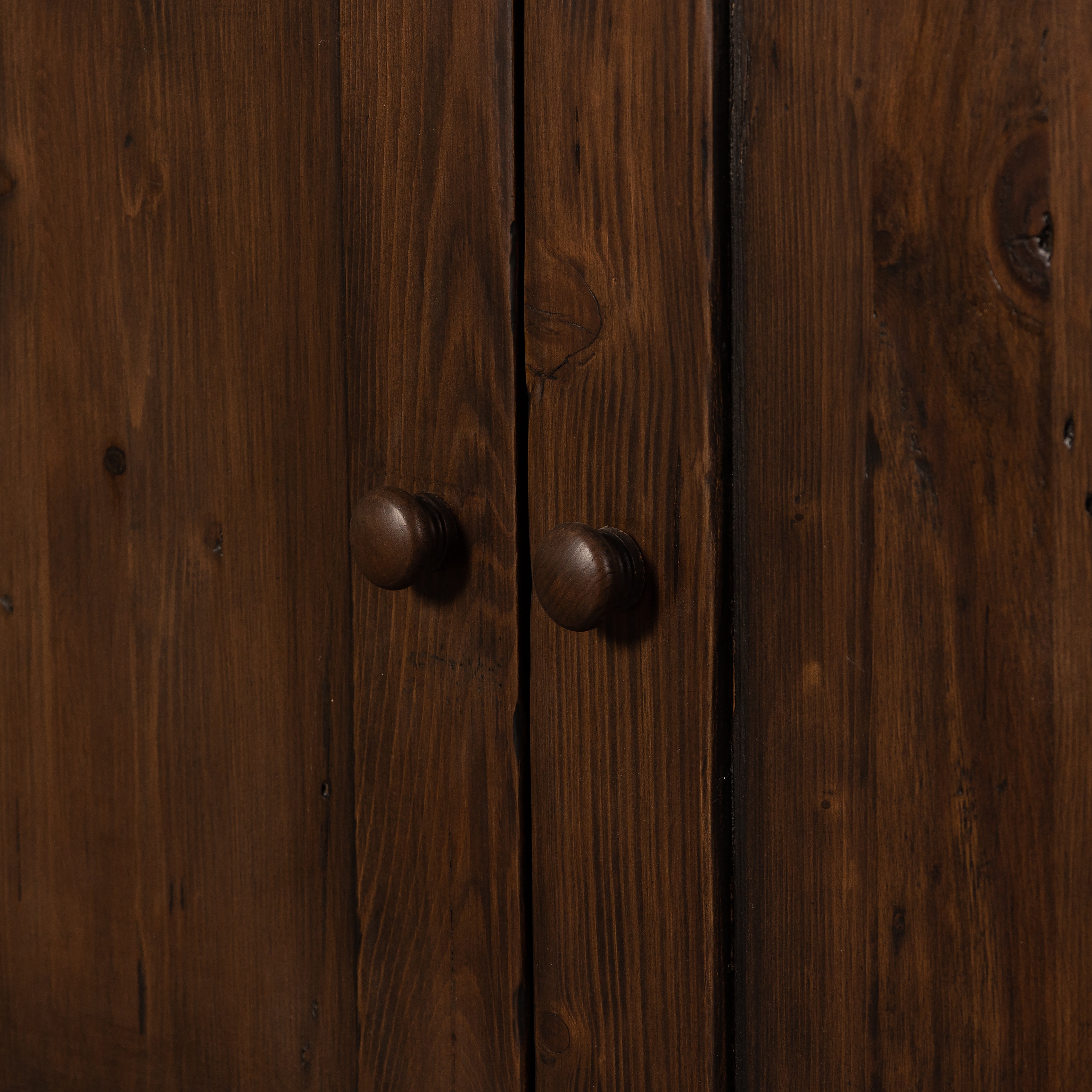 Magnolia Autumn Hutch