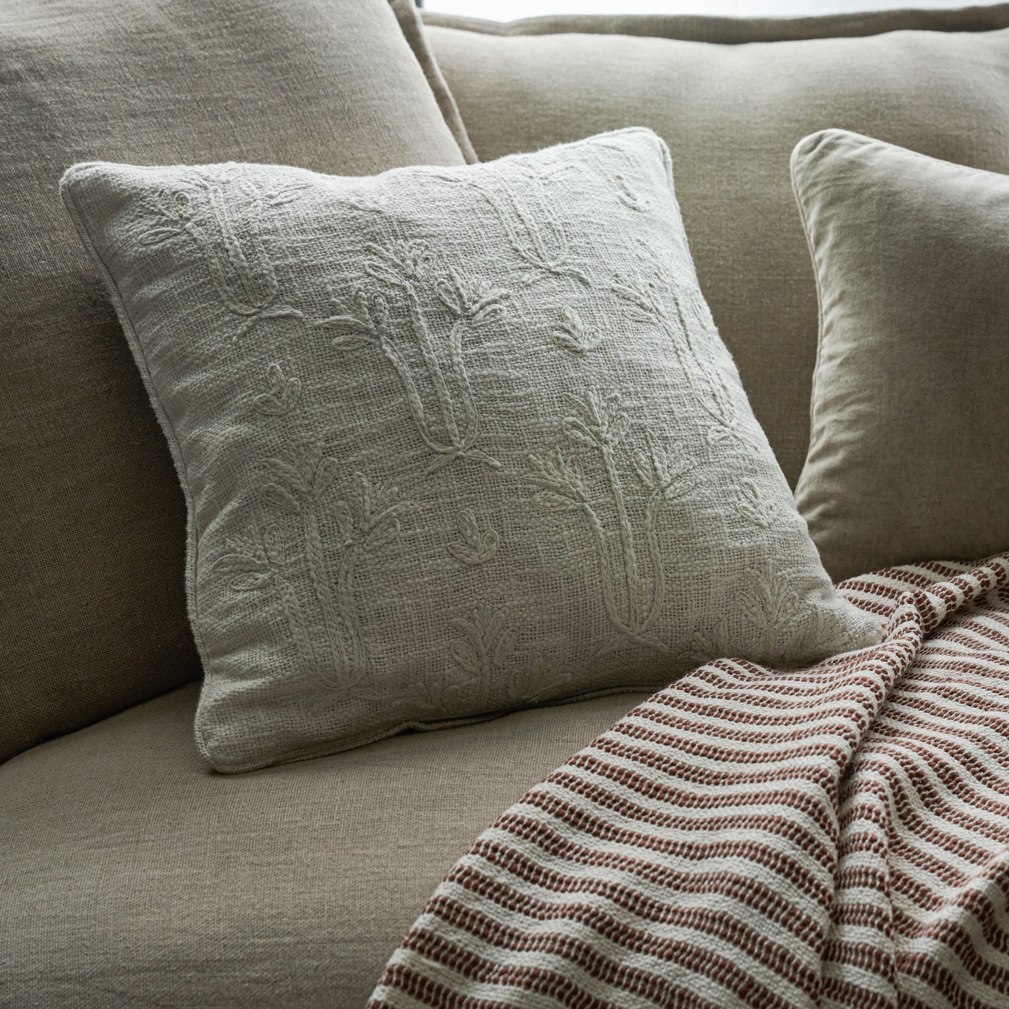 Magnolia Tulip Textured Pillow