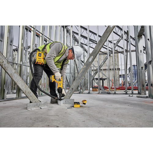 DEWALT Dewalt DCH133M2 20V MAX XR Lithium-Ion D-Handle SDS-Plus 1 in. Cordless Rotary Hammer Kit with 2 Batteries (4 Ah)
