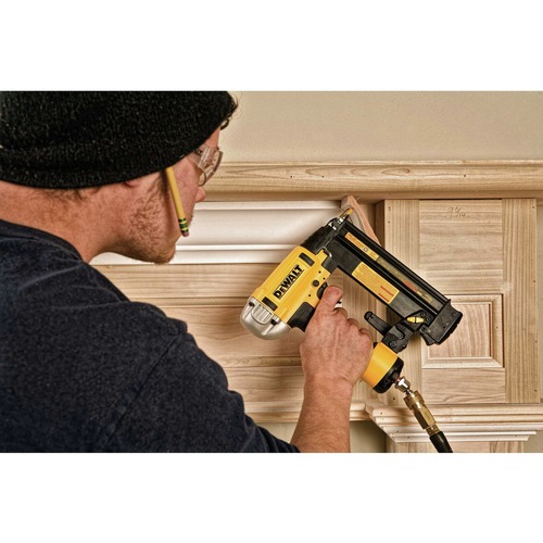 DEWALT Factory Reconditioned Dewalt 18 Gauge Brad Nailer and 6 Gallon Oil-Free Pancake Air Compressor Combo Kit - DWFP1KITR