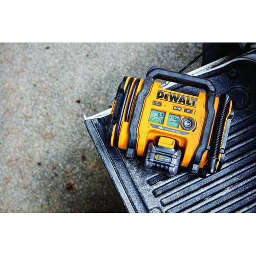 DEWALT Dewalt DCC020IB 20V MAX Lithium-Ion Corded/Cordless Air Inflator (Tool Only)
