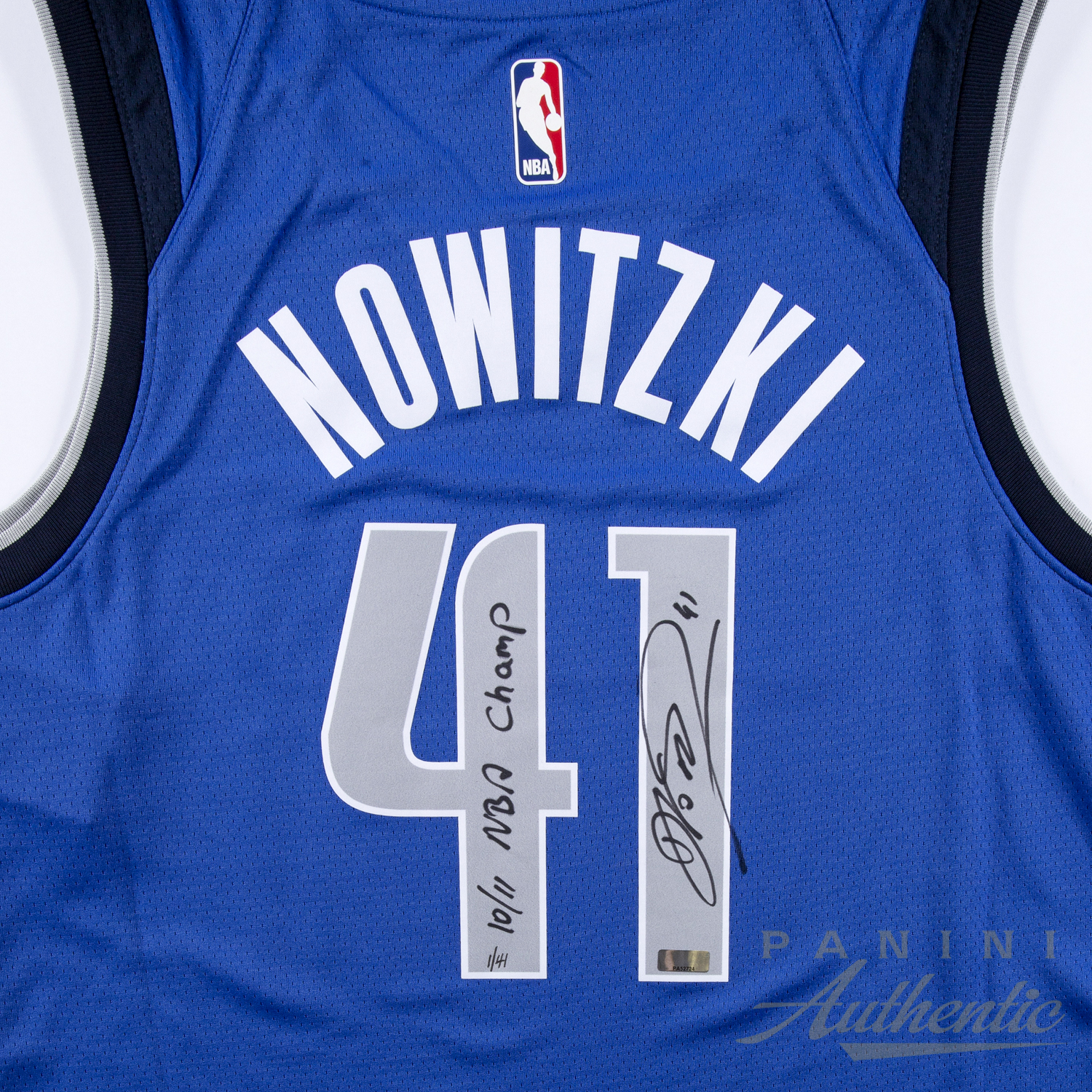 Panini America Dirk Nowitzki Autographed Nike Dallas Mavericks Blue Swingman Jersey with 