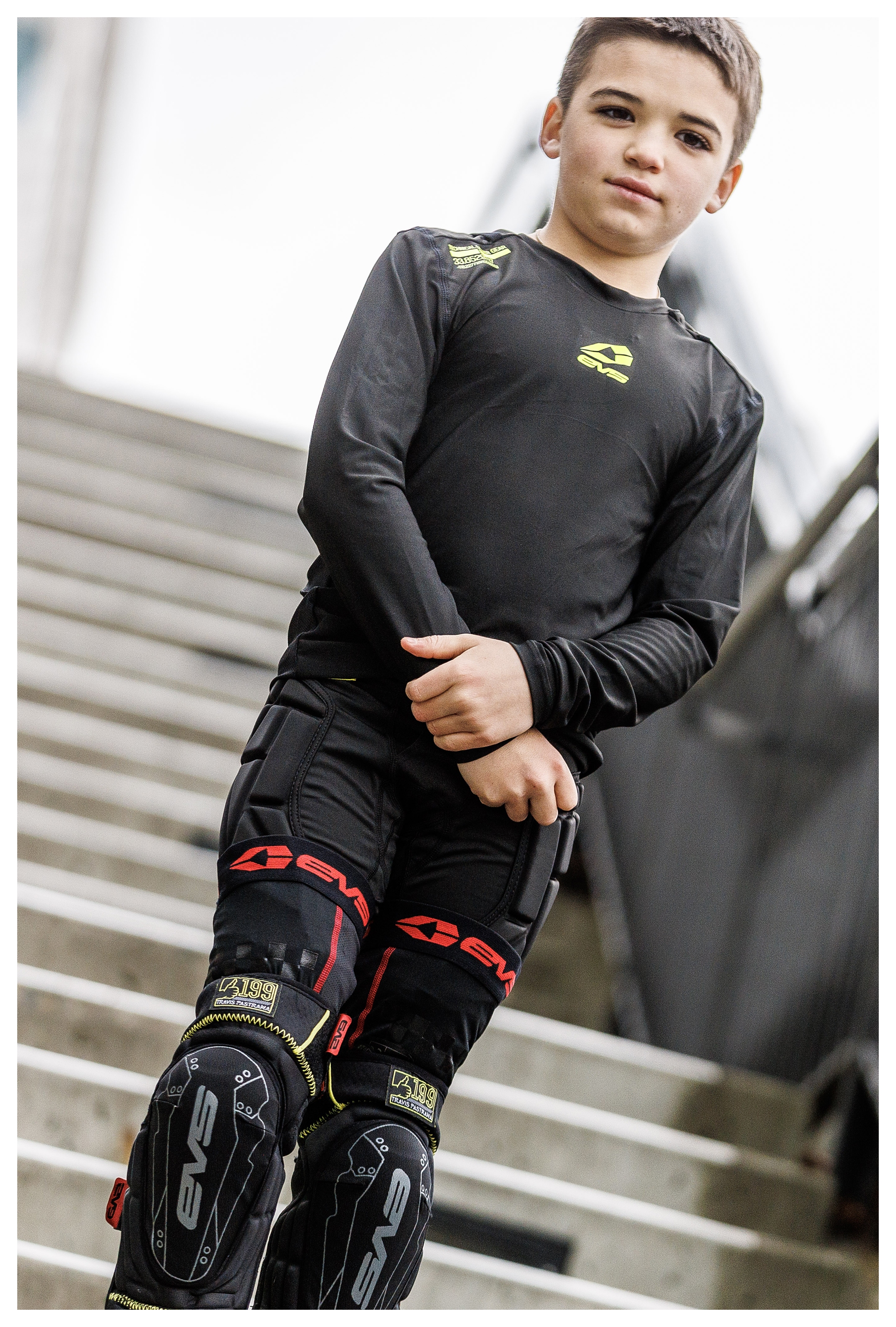 EVS Youth TP199 Knee / Shin Guards
