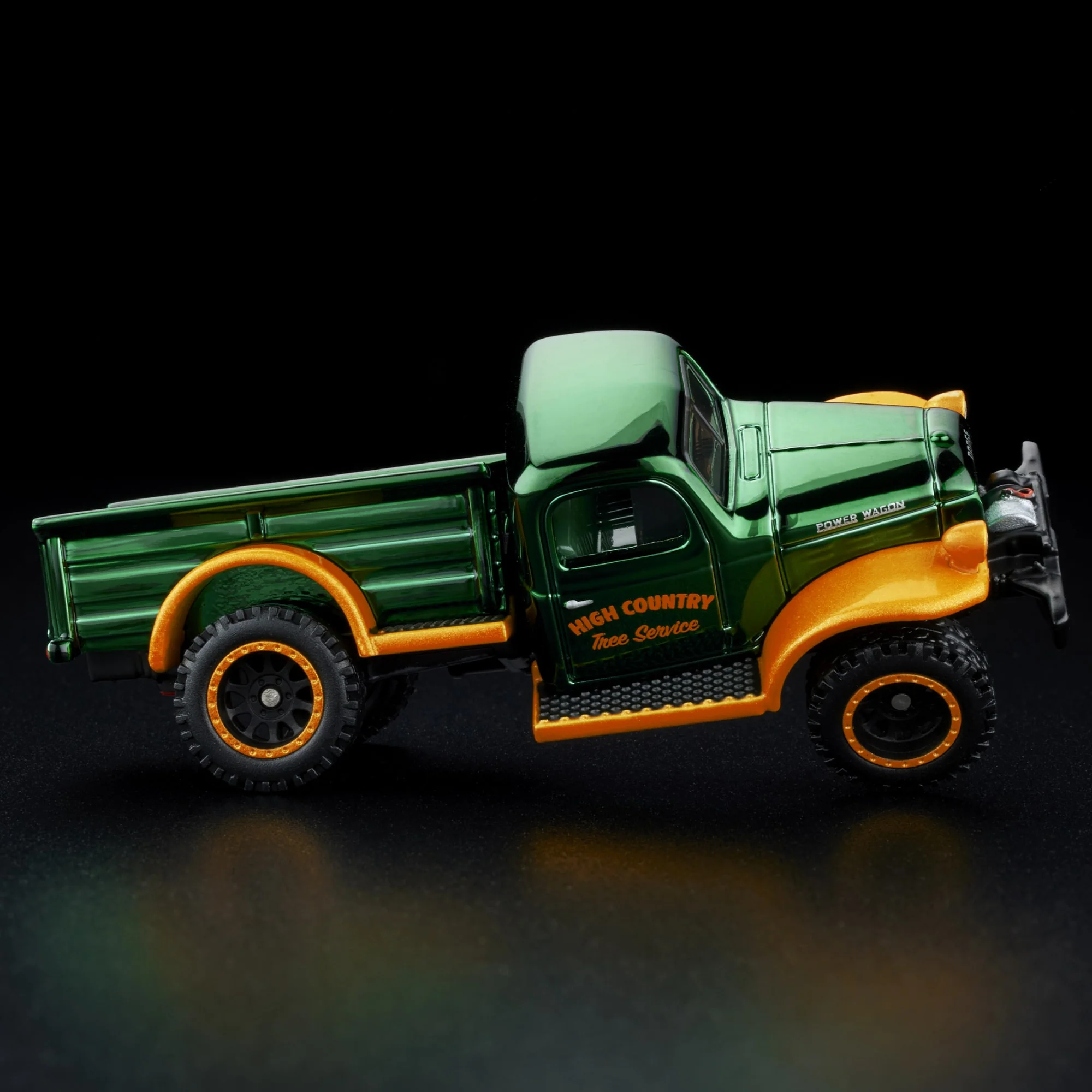 Mattel Creations RLC Exclusive Holiday 1952 Dodge Power-Wagon