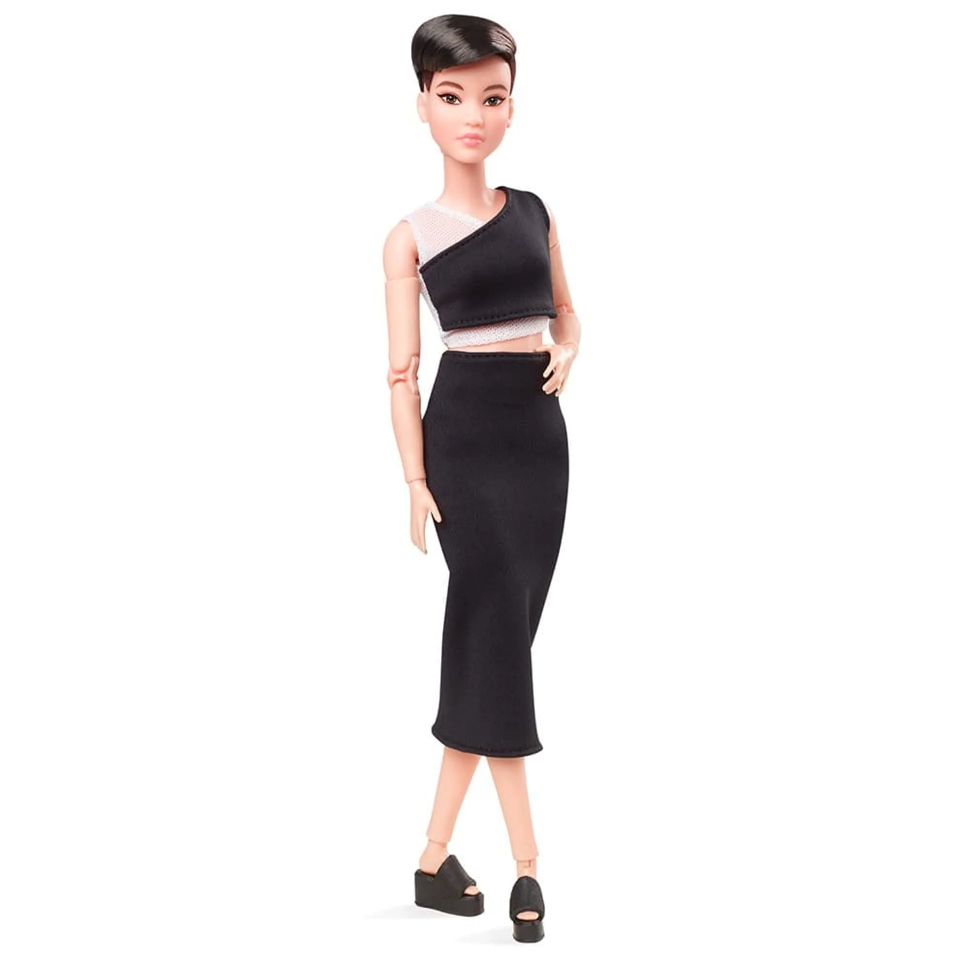 Mattel Creations Barbie Looks Doll (Petite, Brunette Pixie Cut)
