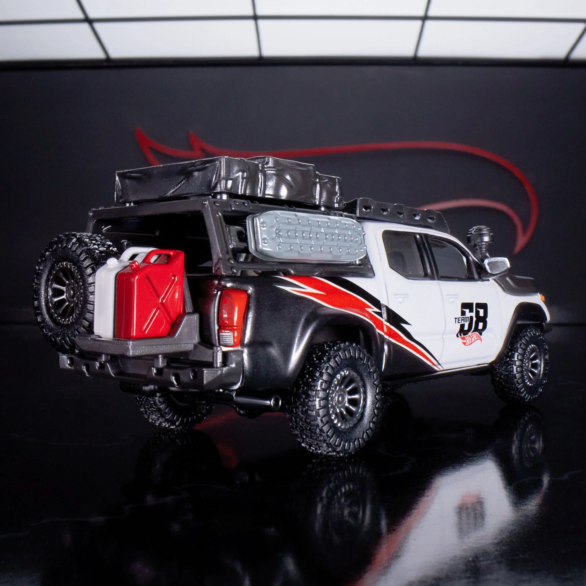 Mattel Creations Hot Wheels Elite 64 Mod Shop '17 Toyota Tacoma