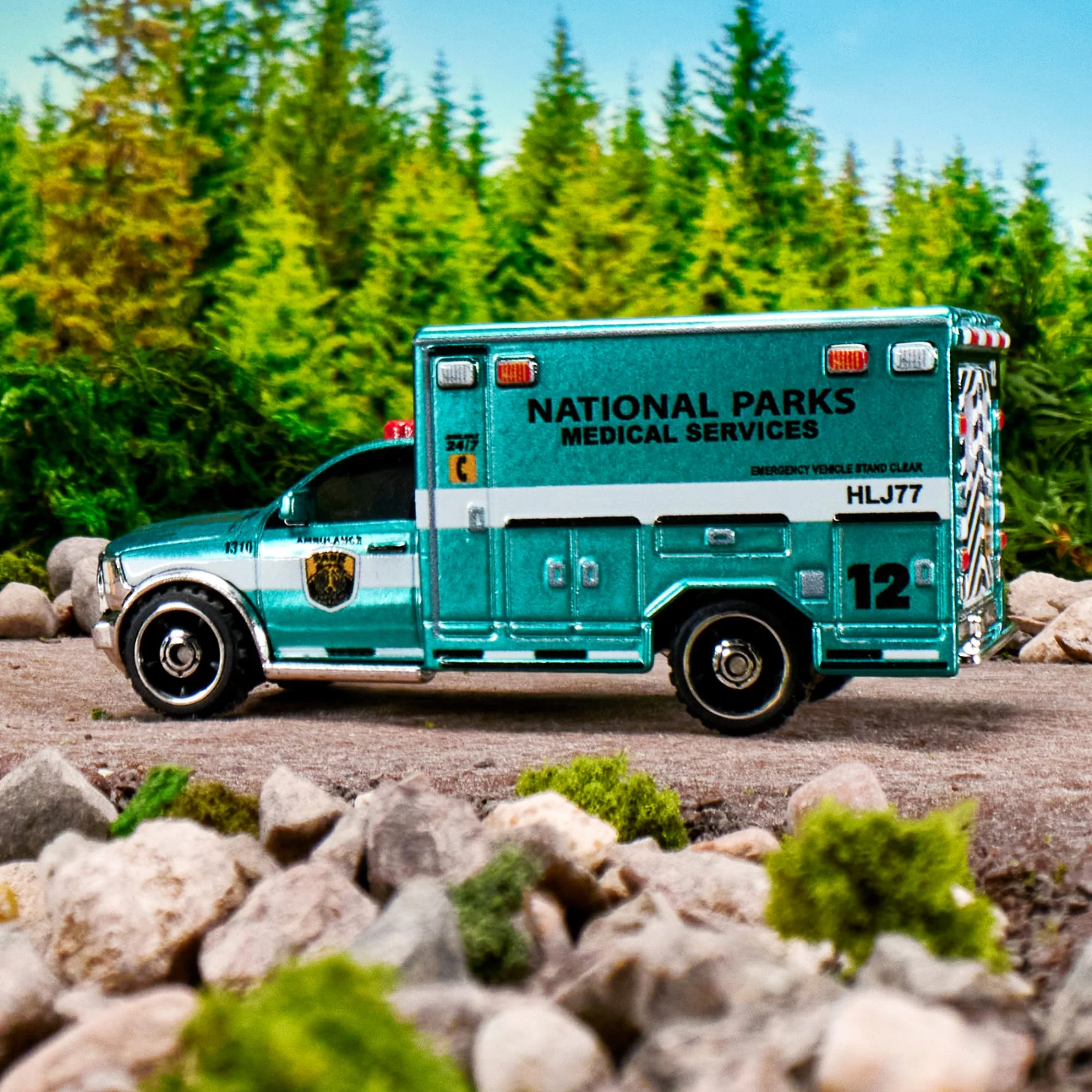 Mattel Creations Matchbox 2019 Ram Ambulance