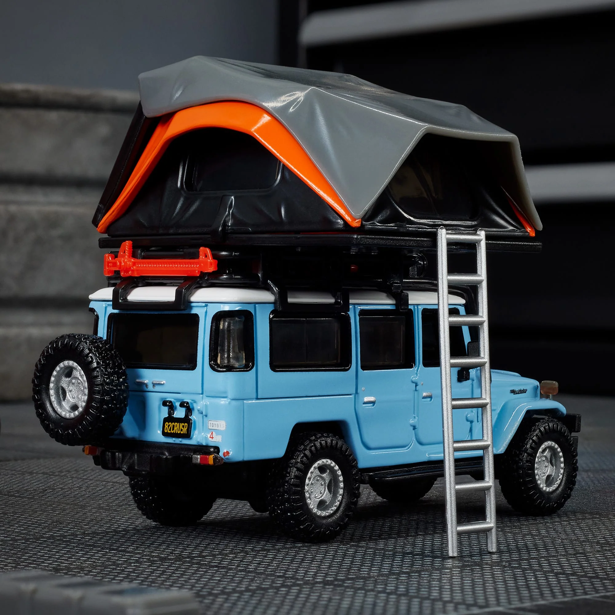 Mattel Creations Hot Wheels Elite 64 Mod Shop 1982 Custom Toyota Land Cruiser FJ45 Troopy