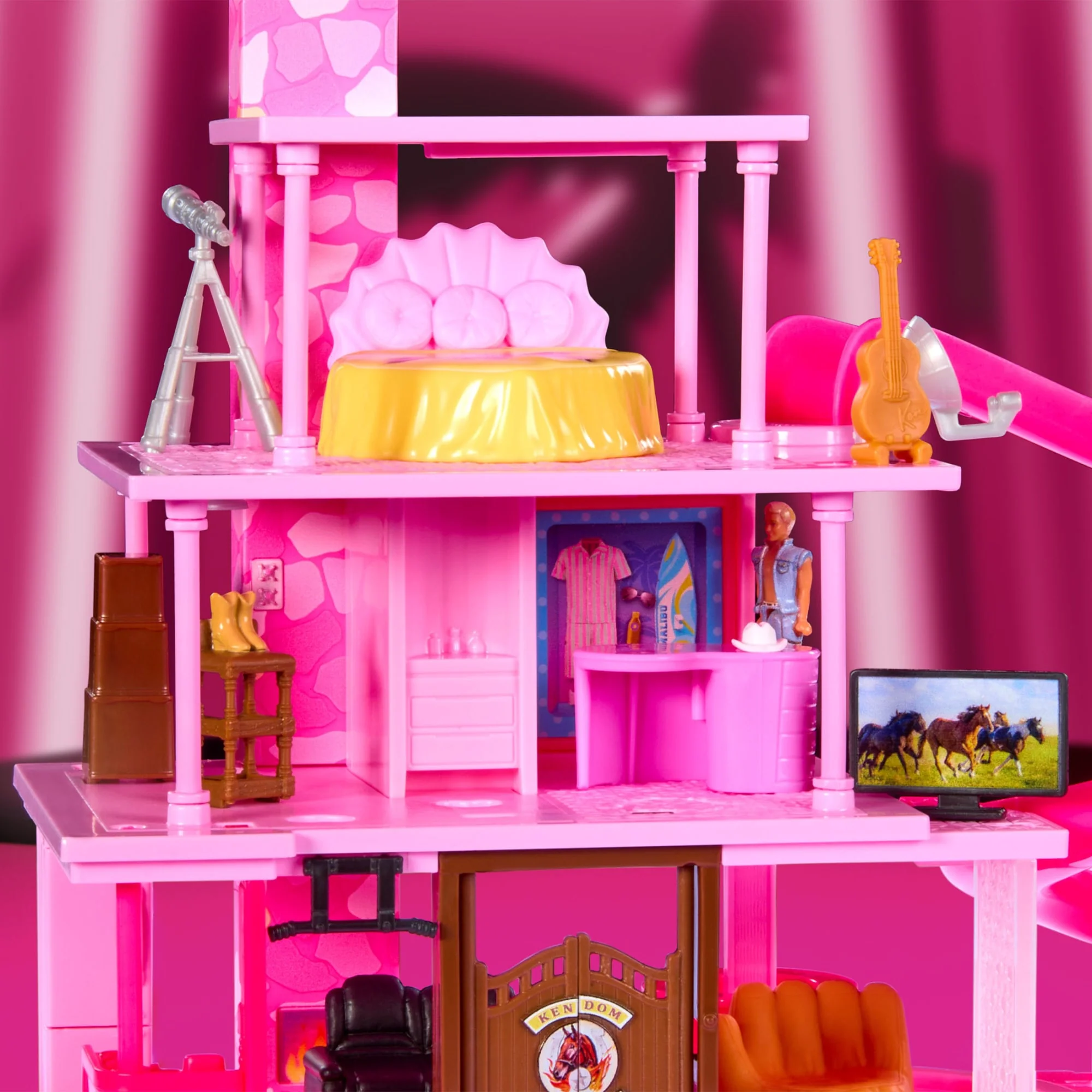 Mattel Creations Mini BarbieLand Mojo Dojo Casa House