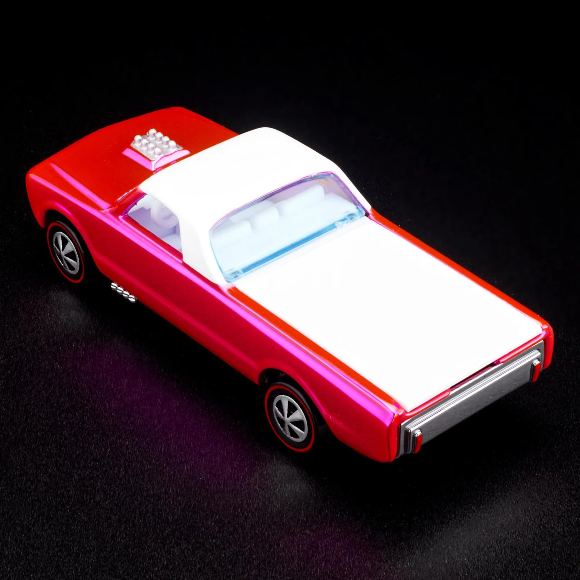 Mattel Creations RLC EXCLUSIVE 2022 PINK EDITIONS CUSTOM FLEETSIDE™