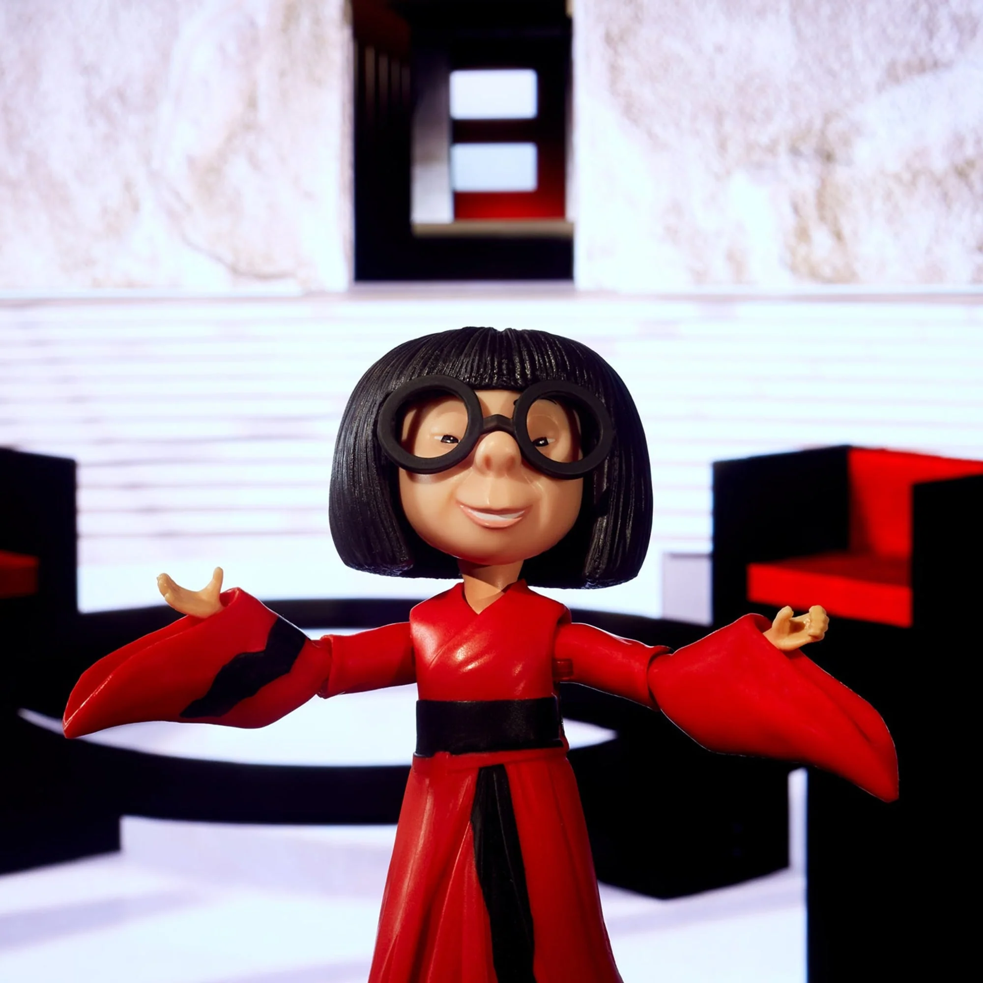 Mattel Creations Pixar Spotlight Series Edna Mode Collector Figure The Incredibles