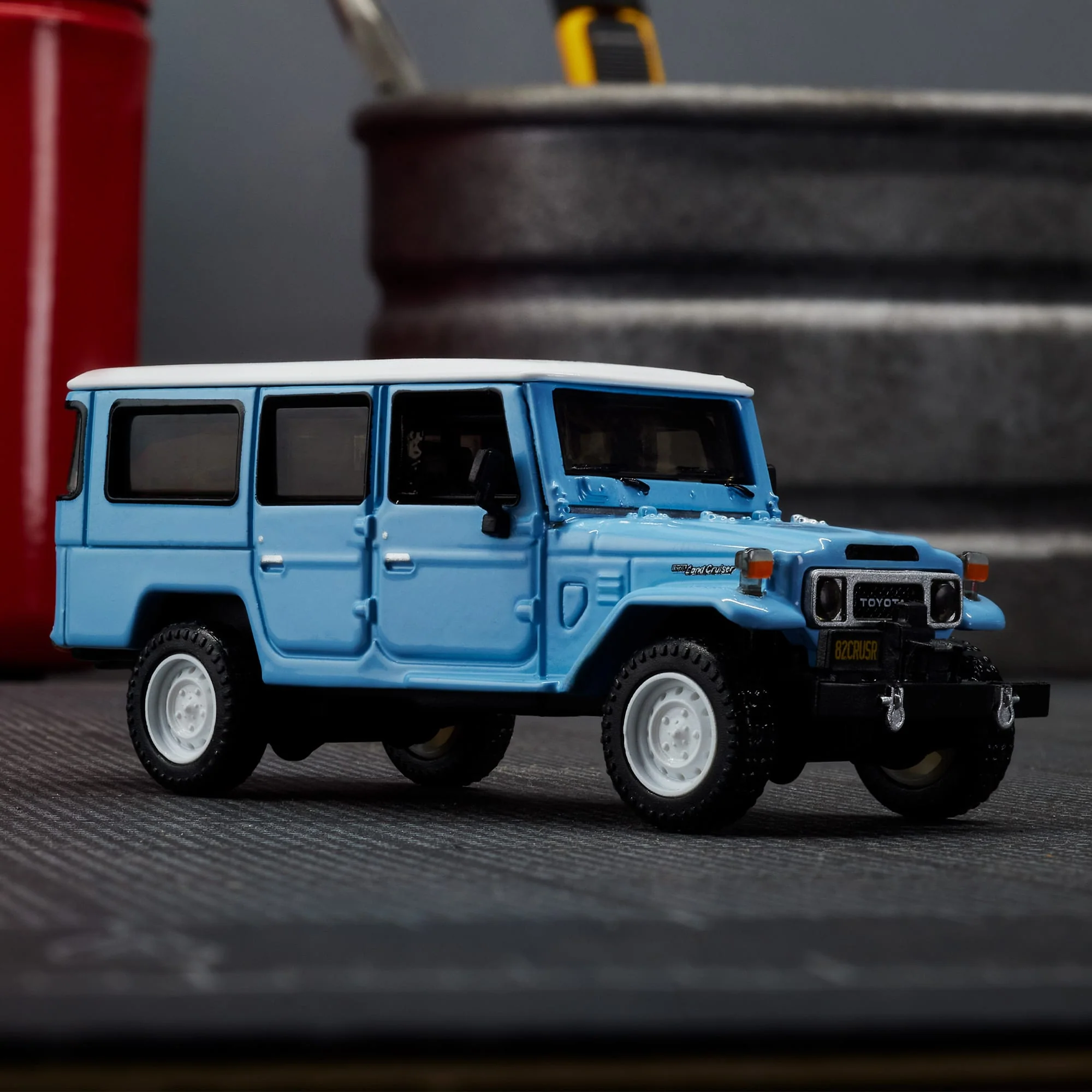 Mattel Creations Hot Wheels Elite 64 Mod Shop 1982 Custom Toyota Land Cruiser FJ45 Troopy