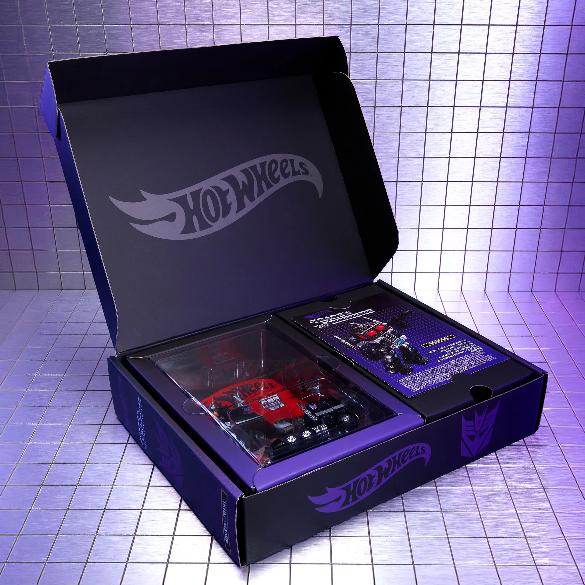 Mattel Creations Hot Wheels Transformers Nemesis Prime