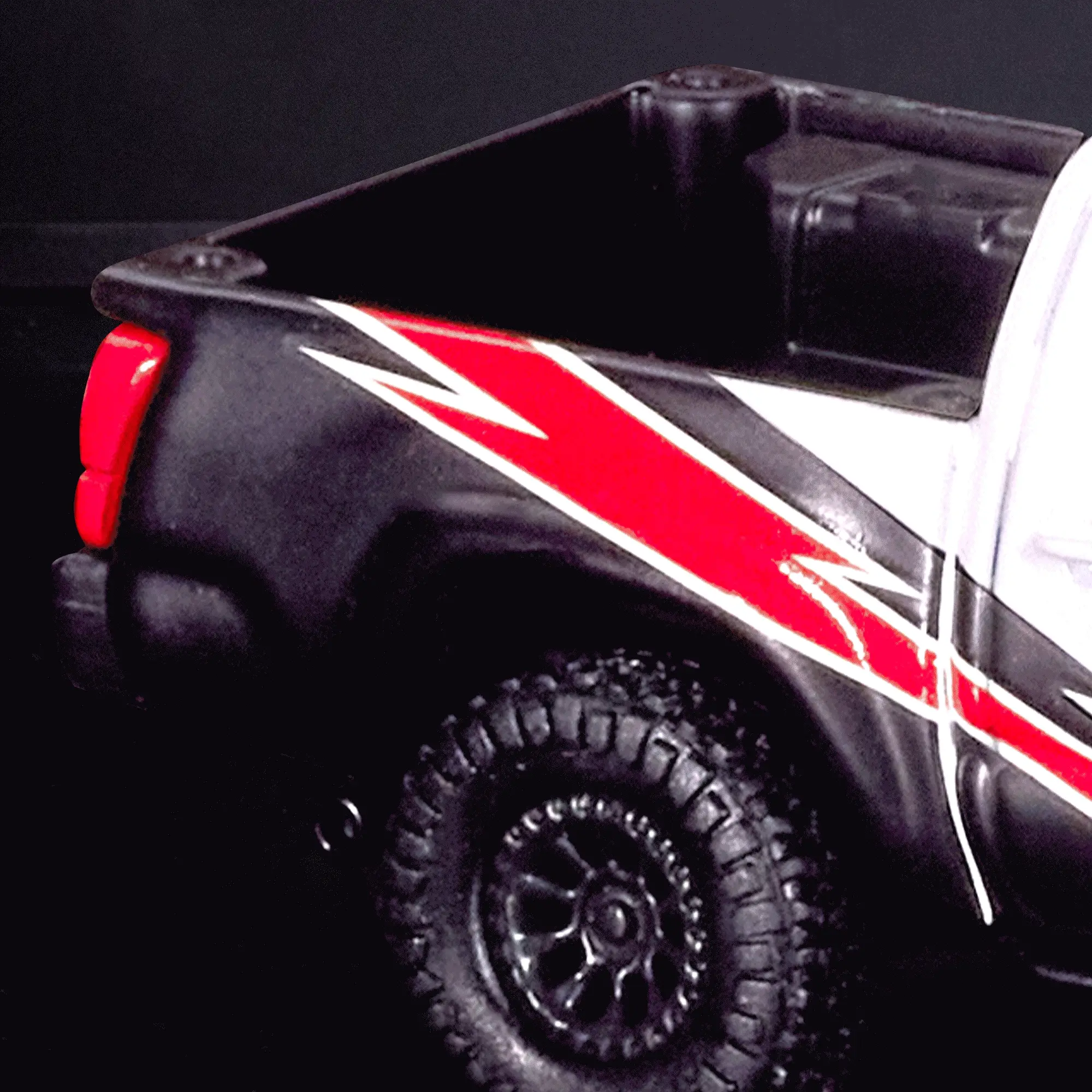 Mattel Creations Hot Wheels Elite 64 Mod Shop '17 Toyota Tacoma