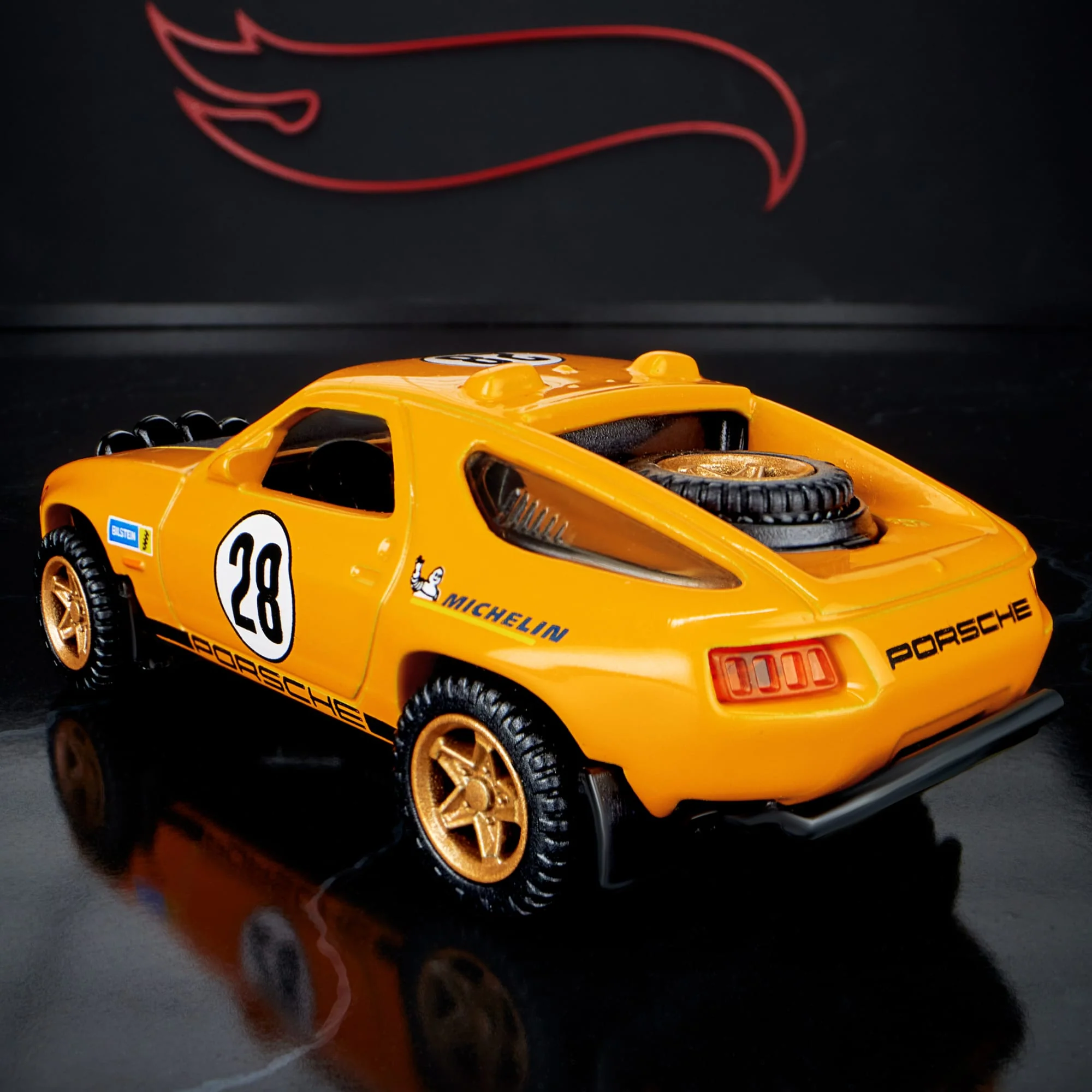 Mattel Creations Hot Wheels Elite 64 Porsche 928 Safari