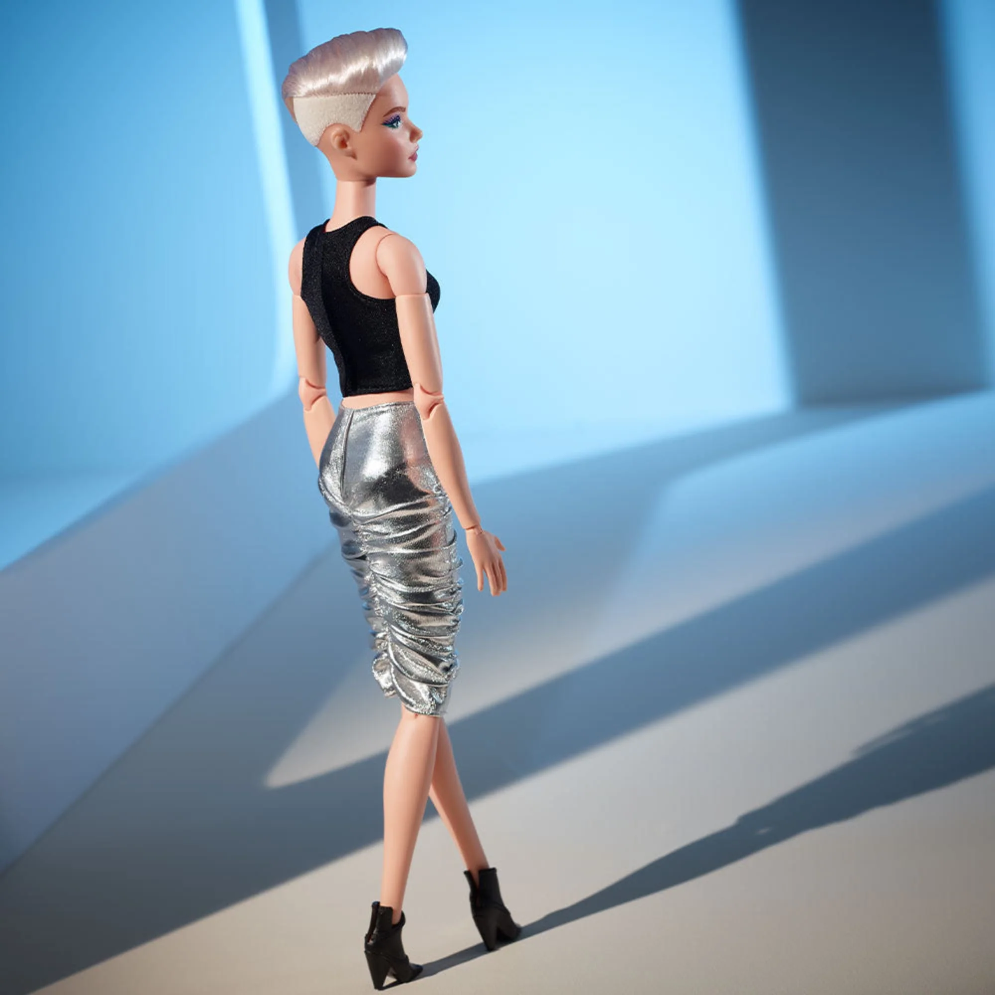 Mattel Creations Barbie Looks Doll (Original, Blonde Pixie Cut)
