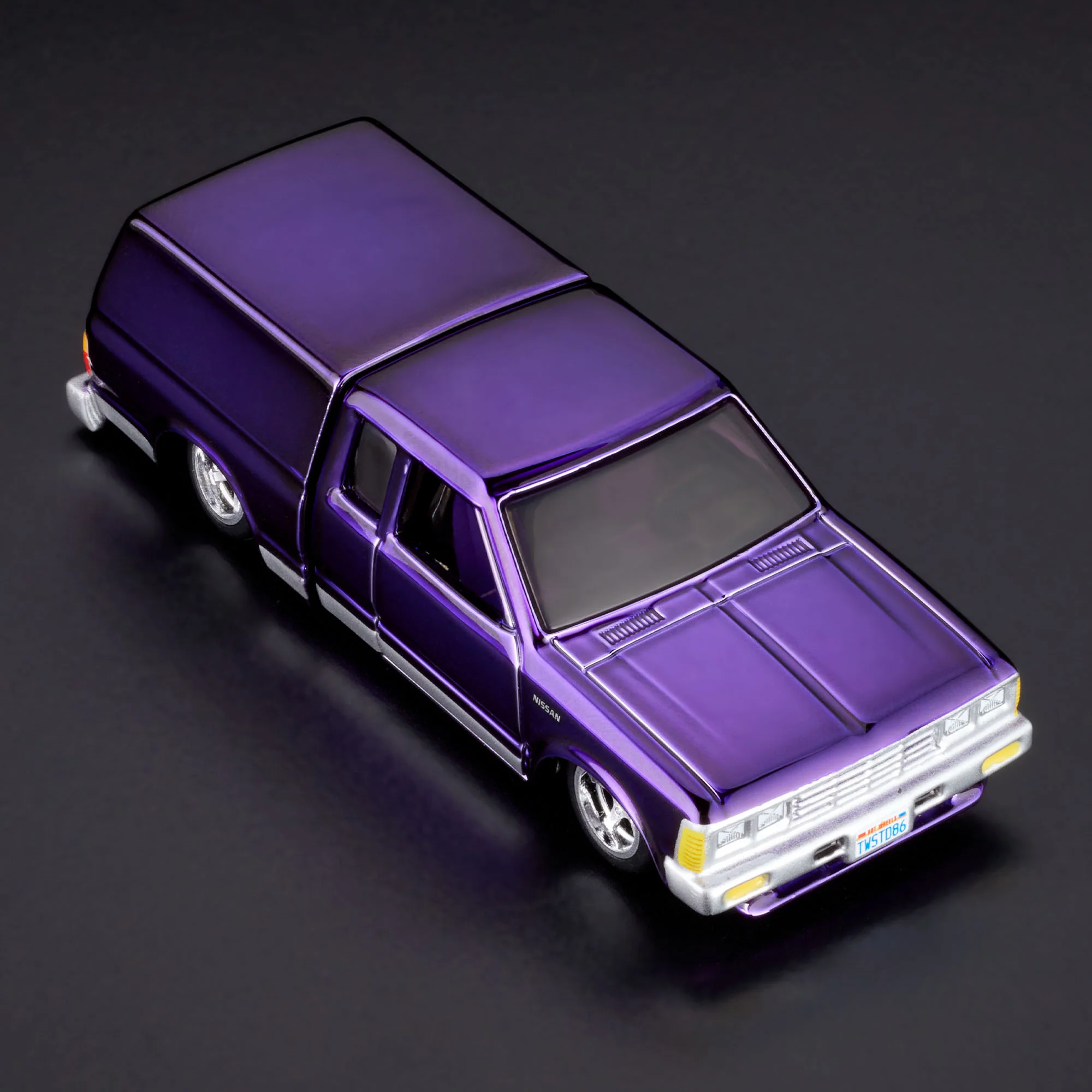 Mattel Creations Hot Wheels RLC 1986 Nissan 720 King Cab