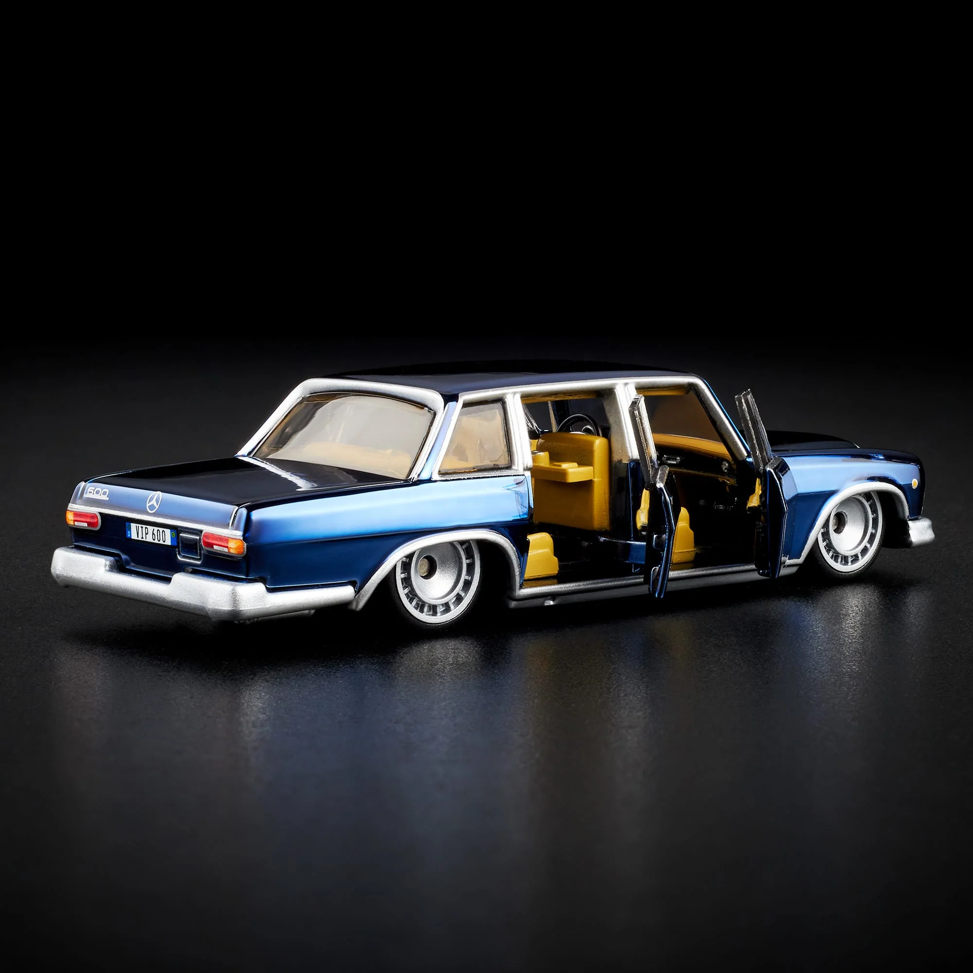 Mattel Creations RLC Exclusive 1964 Mercedes-Benz 600