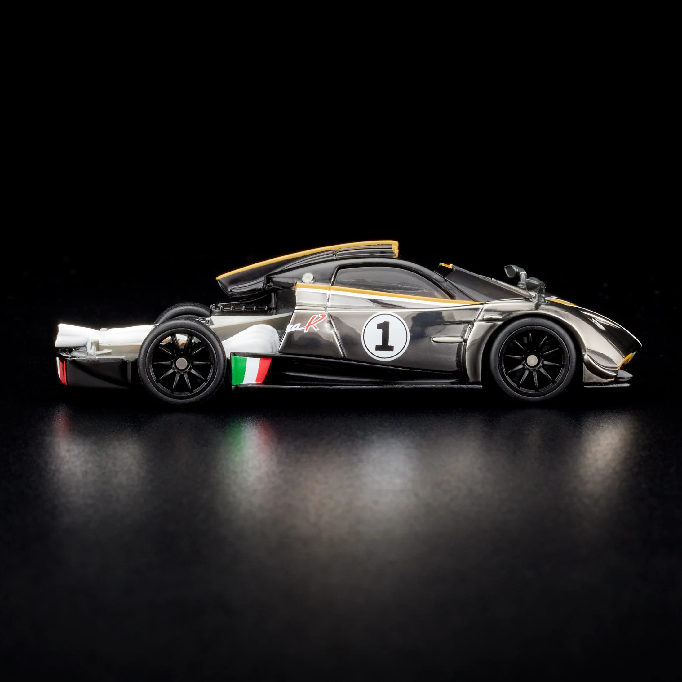 Mattel Creations RLC Exclusive '21 Pagani Huayra R